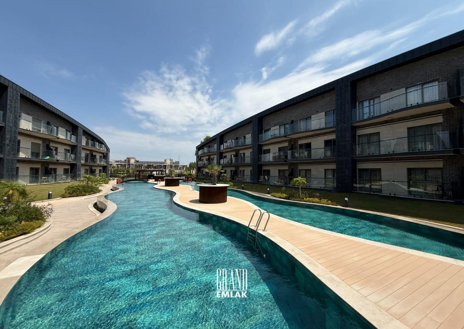 Antalya, Kundu Kanyon Site’sinde Ultra Lüks 1+1 Mobilyalı ve Bahçeli Satılık Daire (9)