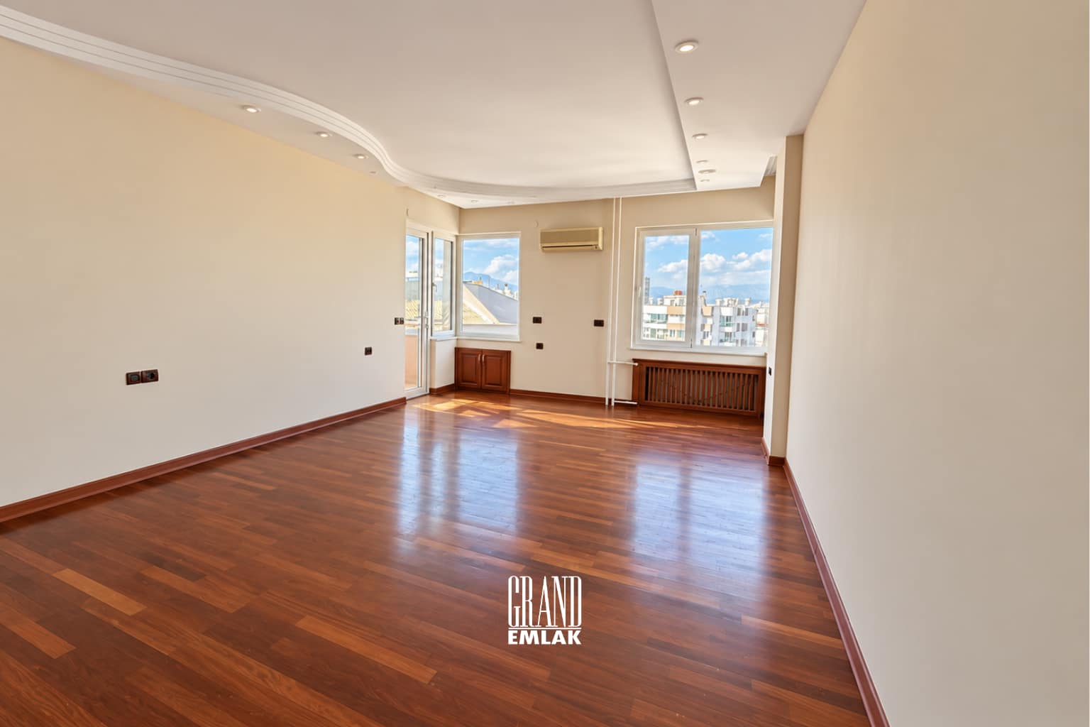 SÜLEMİŞ KATTA TEK DAİRE 4+1 (13)