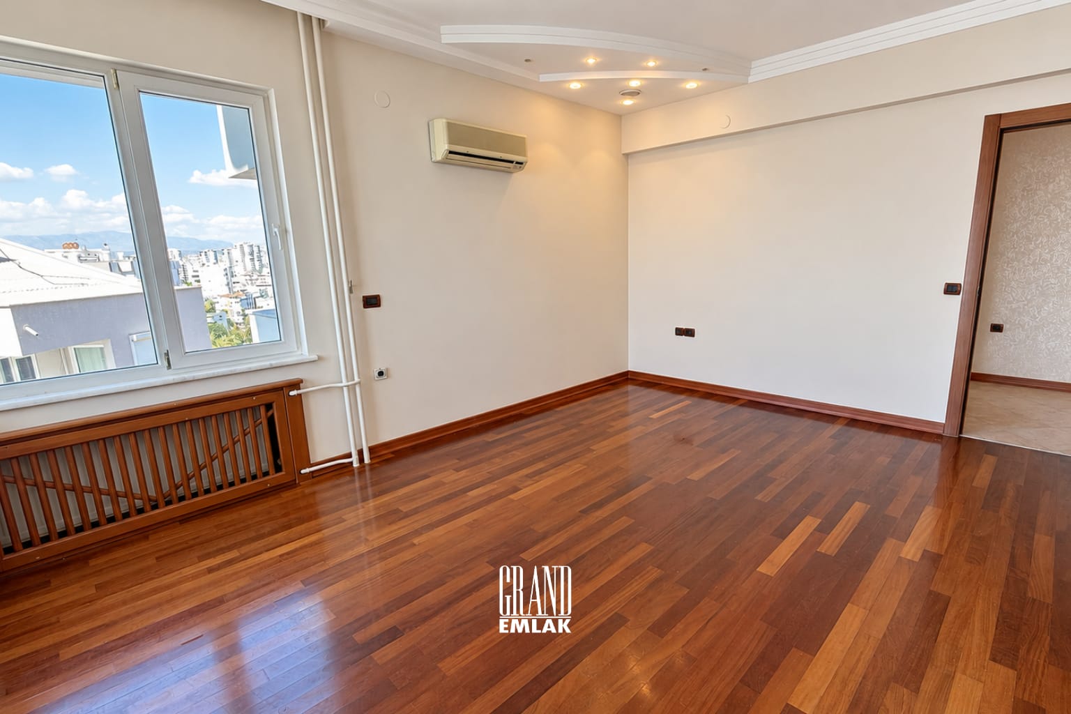 SÜLEMİŞ KATTA TEK DAİRE 4+1 (17)