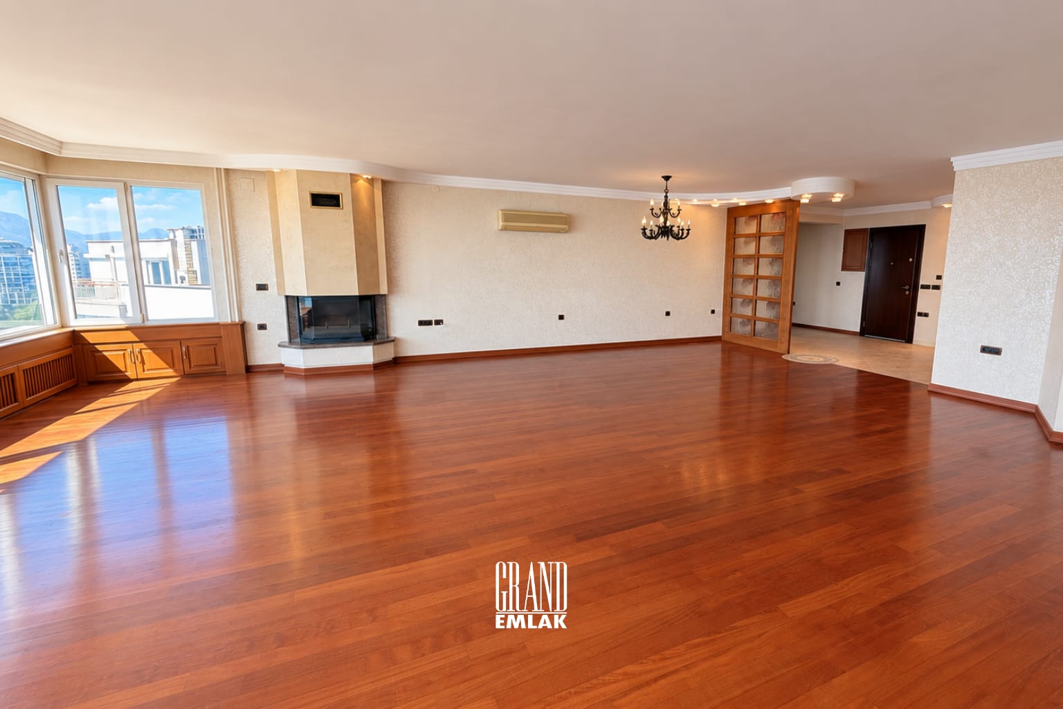 SÜLEMİŞ KATTA TEK DAİRE 4+1 (7)