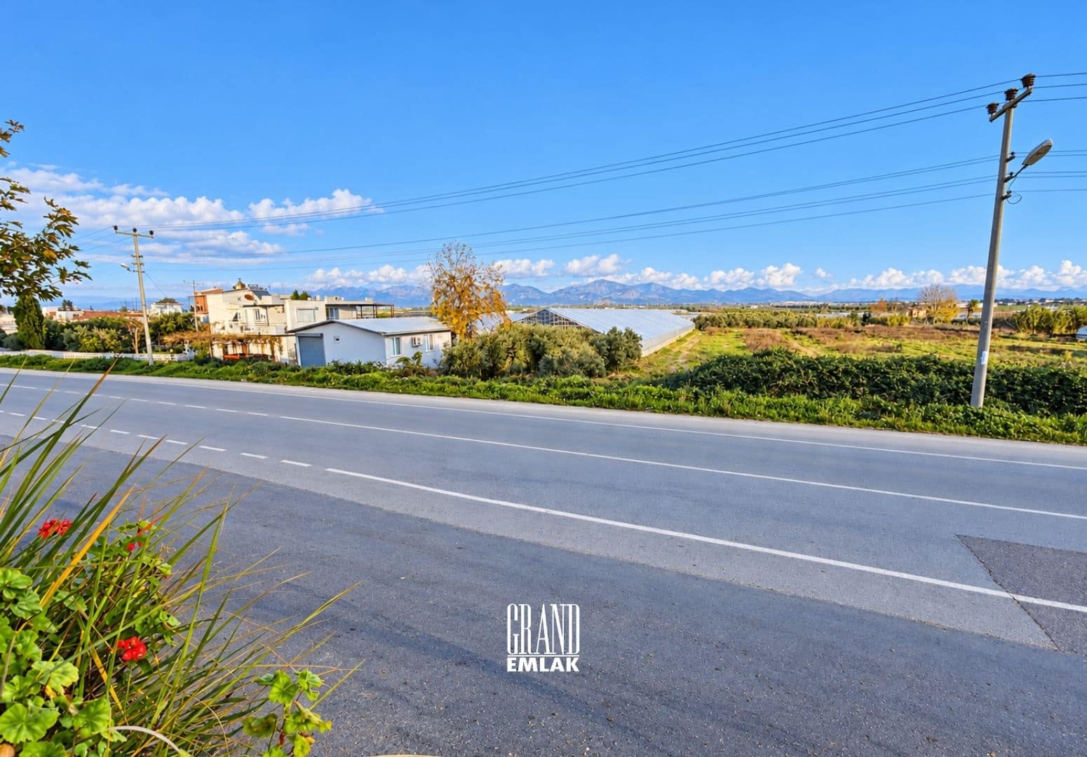 Aksu Çalkaya’da İmara Sınır, Resmi Yollu 10.048 m² Satılık Sebze Bahçesi (4)