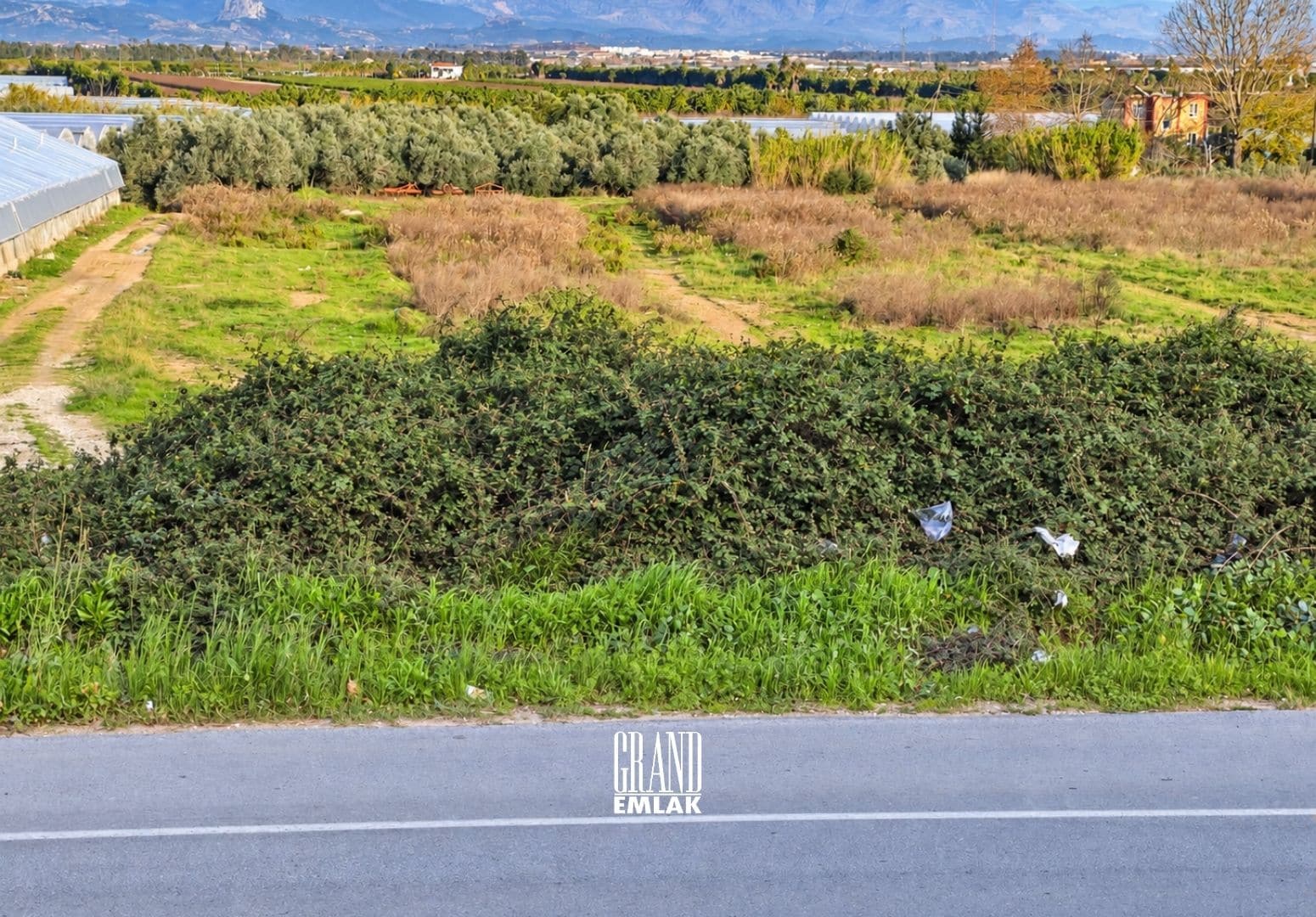 Aksu Çalkaya’da İmara Sınır, Resmi Yollu 10.048 m² Satılık Sebze Bahçesi (8)
