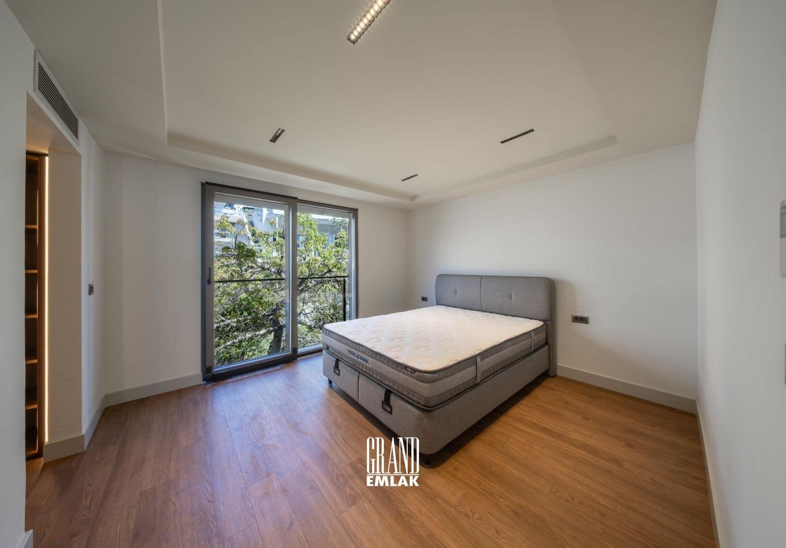 Antalya Işıklar’da Satılık Deni̇ze Sıfır, 238 M² Ultra Lüks 4+1 Çatı Dubleksi̇ (17)