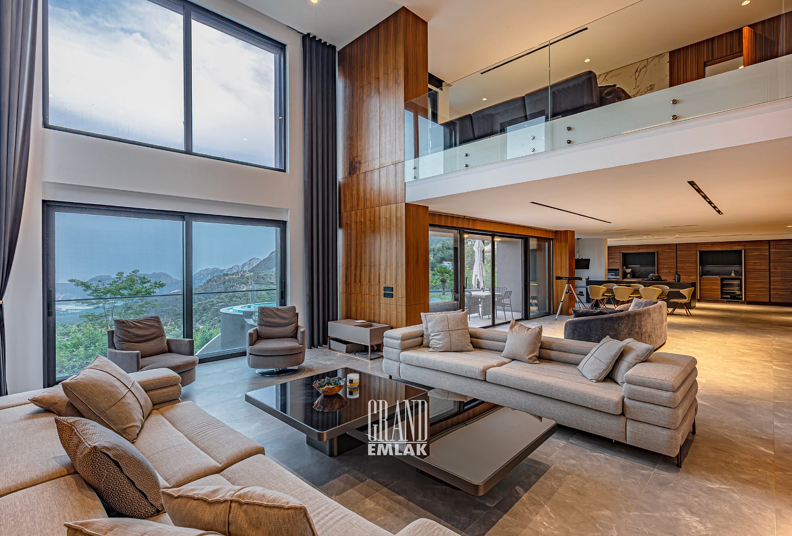 Geyikbayırı’nda Prestij, Lüks ve Konforun Buluştuğu, Deniz ve Doğa Manzaralı 5+1 Satılık Villa (1920 x 1300 piksel) (2220 x 1300 piksel) (