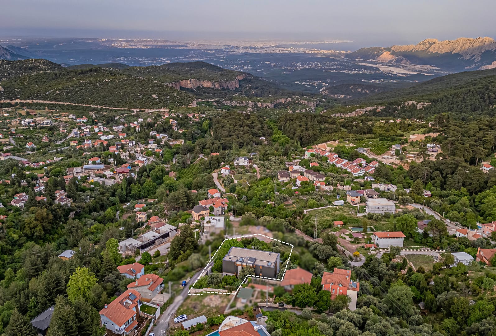 Geyikbayırı’nda Prestij, Lüks ve Konforun Buluştuğu, Deniz ve Doğa Manzaralı 5+1 Satılık Villa (1920 x 1300 piksel) (2220 x 1300 piksel) (4)