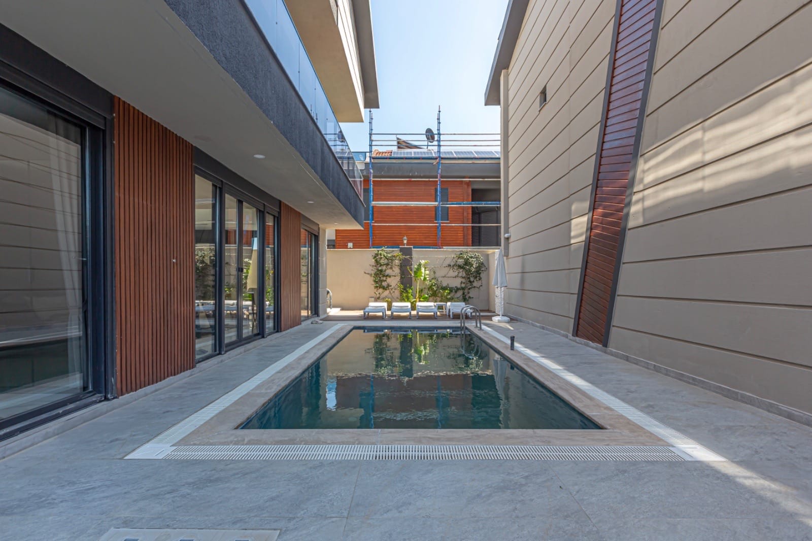 47f35f78-0f6c-434f-8b27-af7b1a6f1922