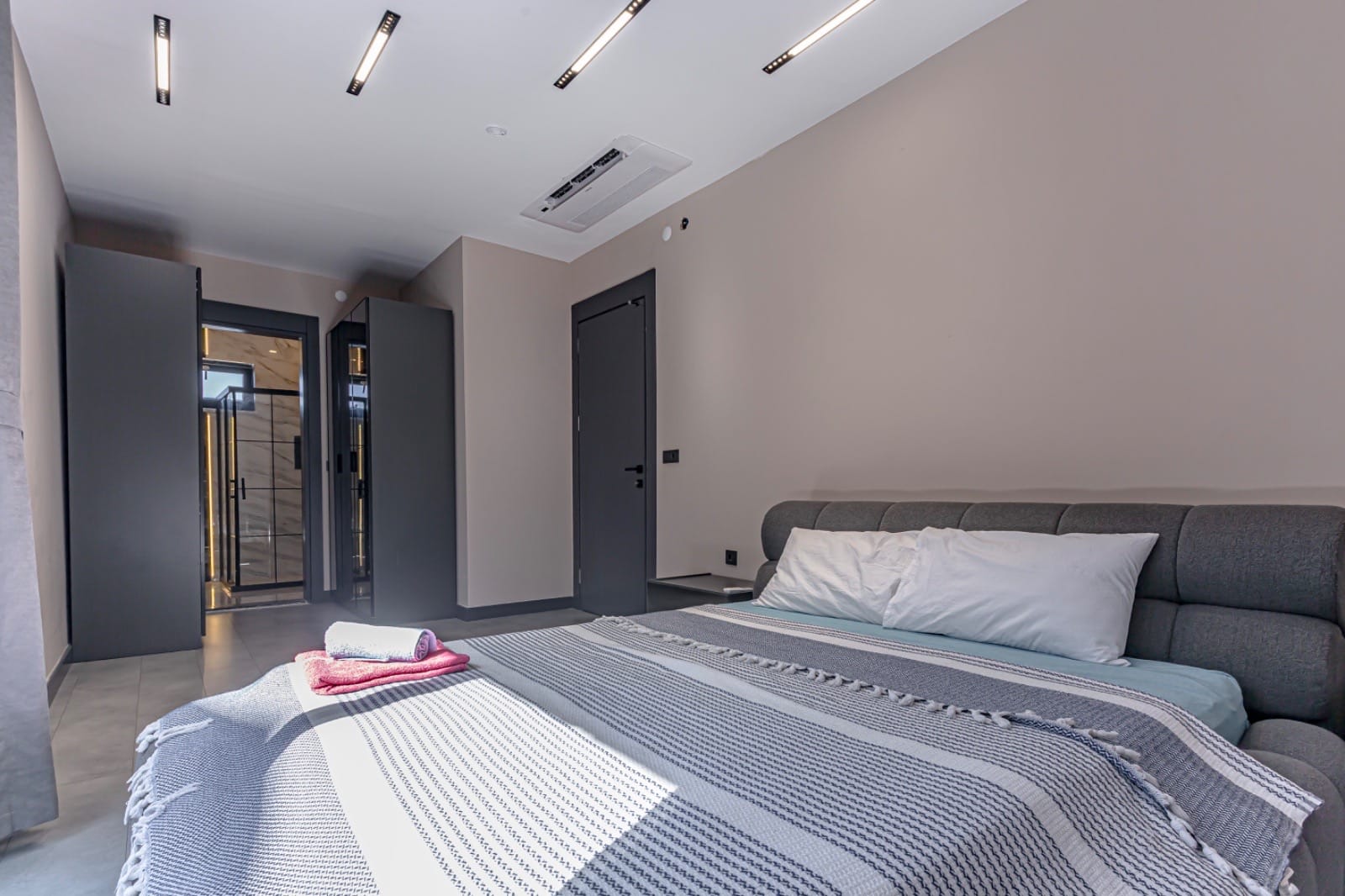 a861f5ef-44f3-440e-91b6-6c9862aac613