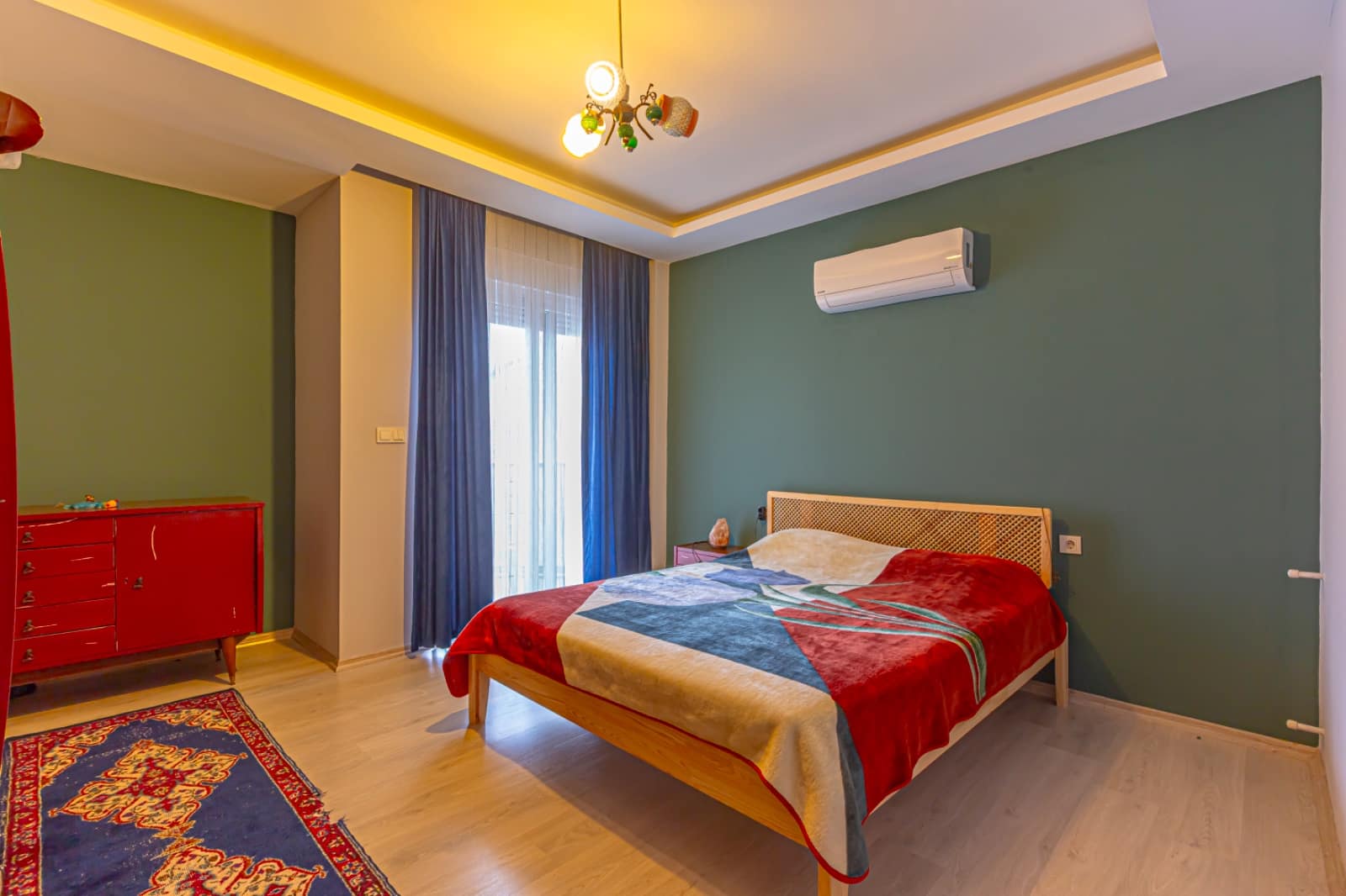 7dd290b1-5efe-4ba2-b089-1627b93853c3