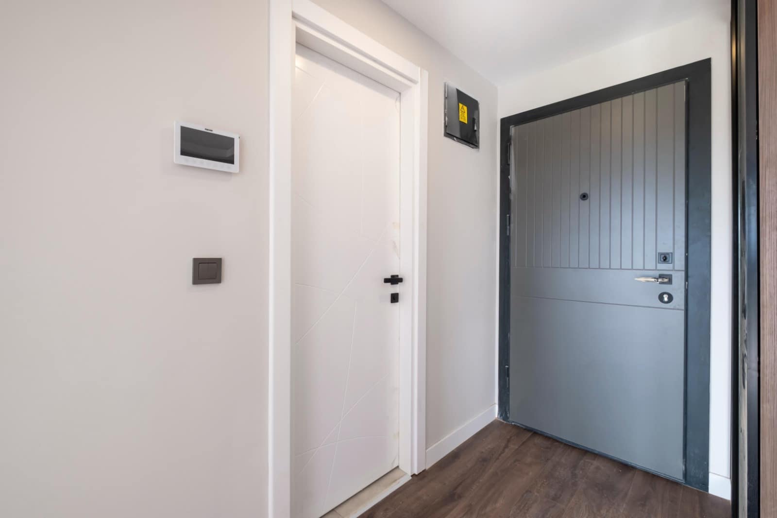 Alesta Garden Sitesi Ara Kat Satılık 1+1 Daire (15)