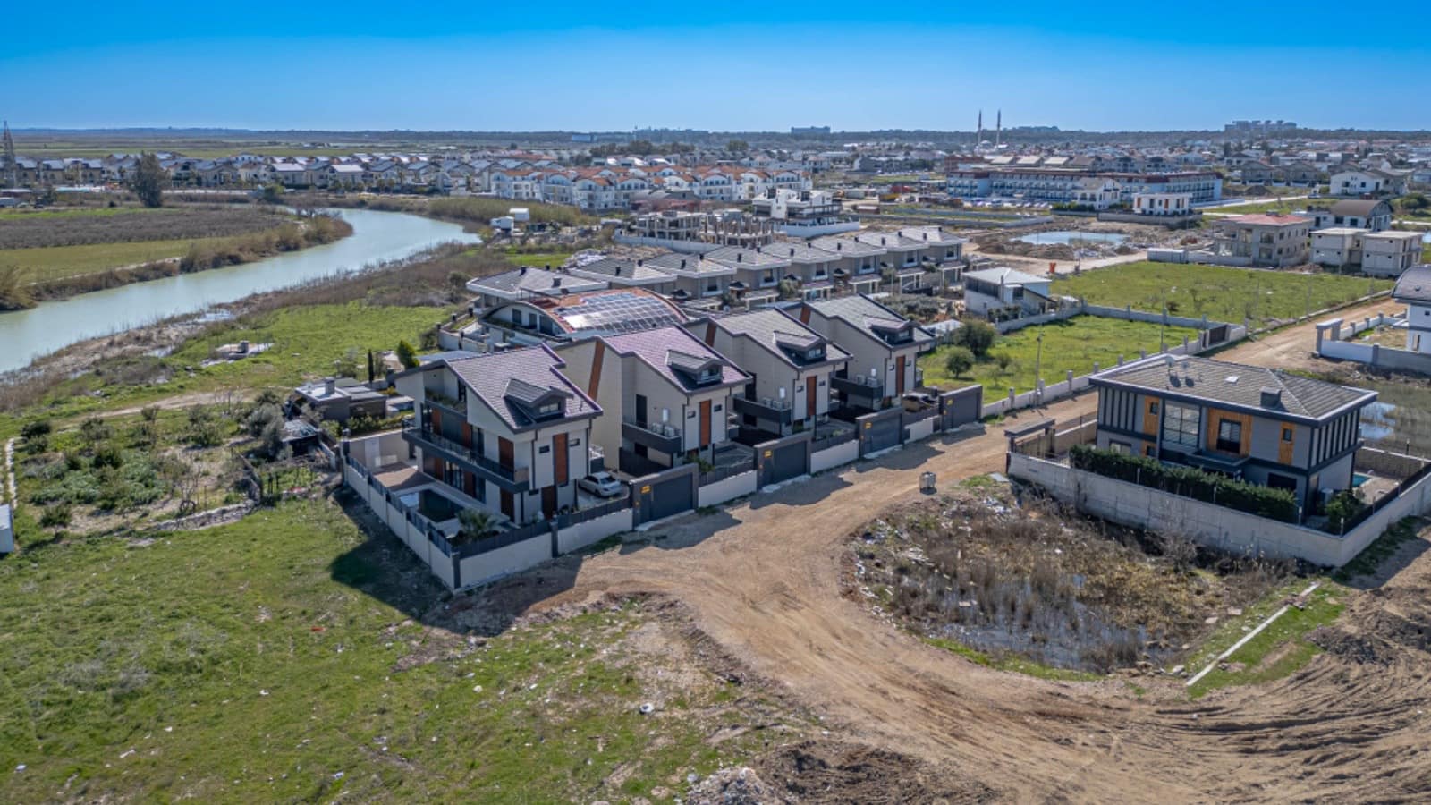 b9ee74d1-5c0e-4ada-b158-0a0a3489949c