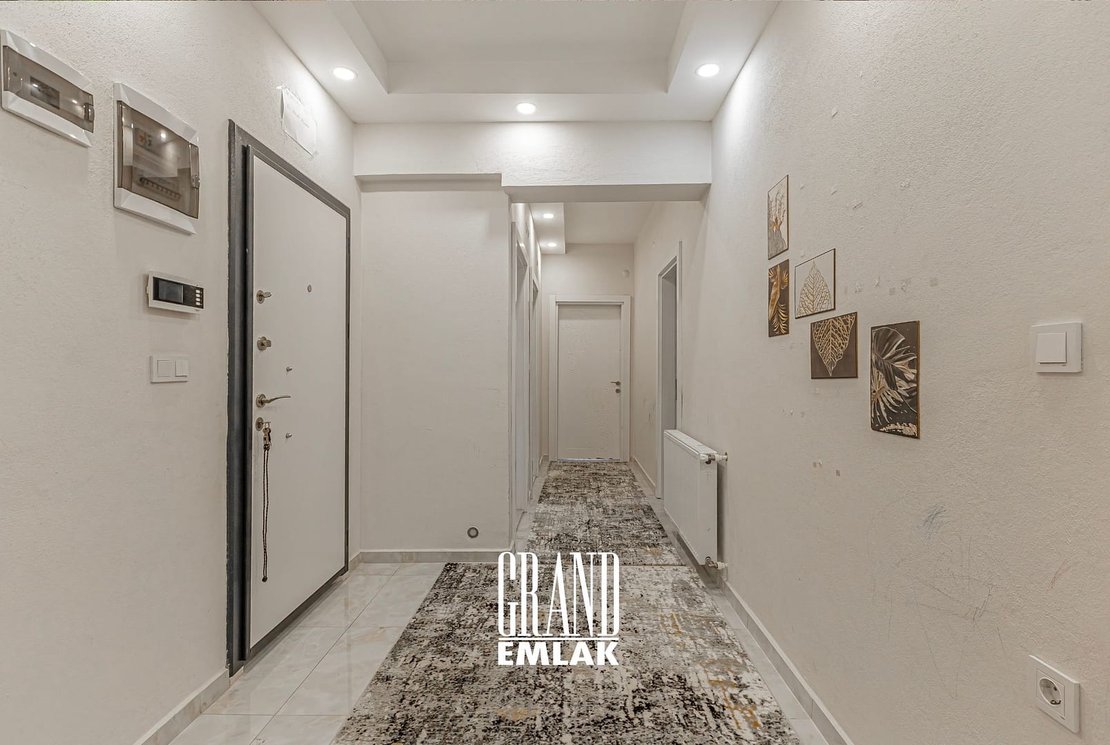 Döşemealtı Kırkgöz’de Müstakil ve Özel havuzlu Satılık 8+2 Villa (10)