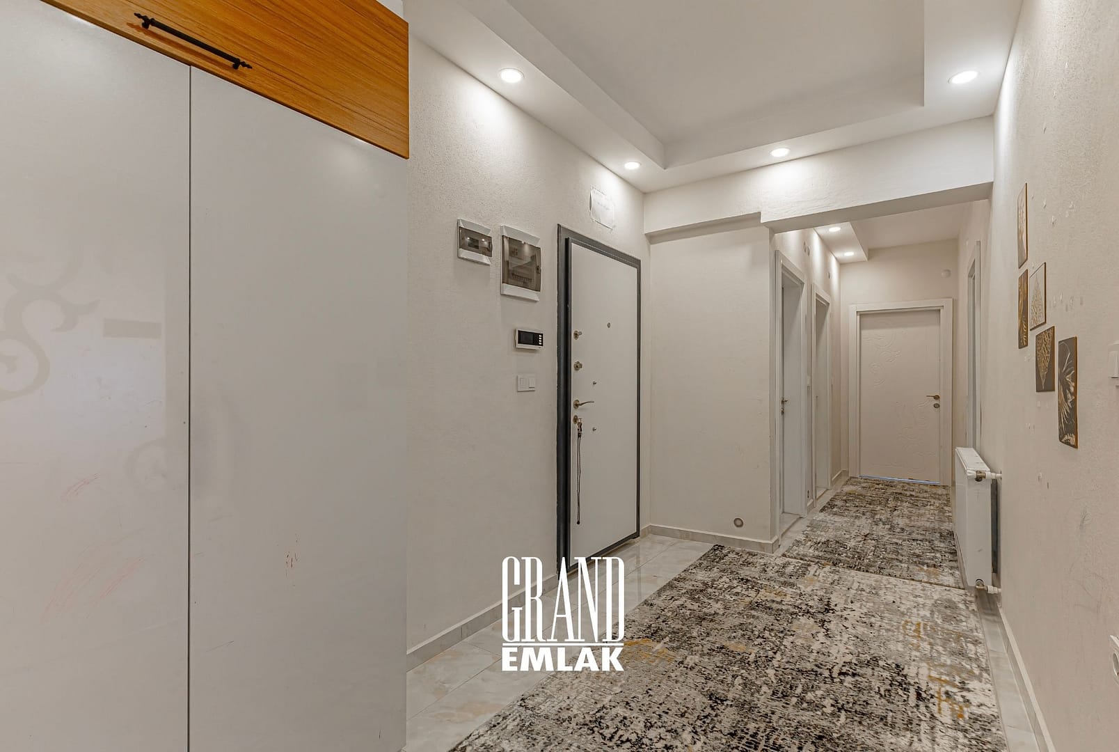 Döşemealtı Kırkgöz’de Müstakil ve Özel havuzlu Satılık 8+2 Villa (11)