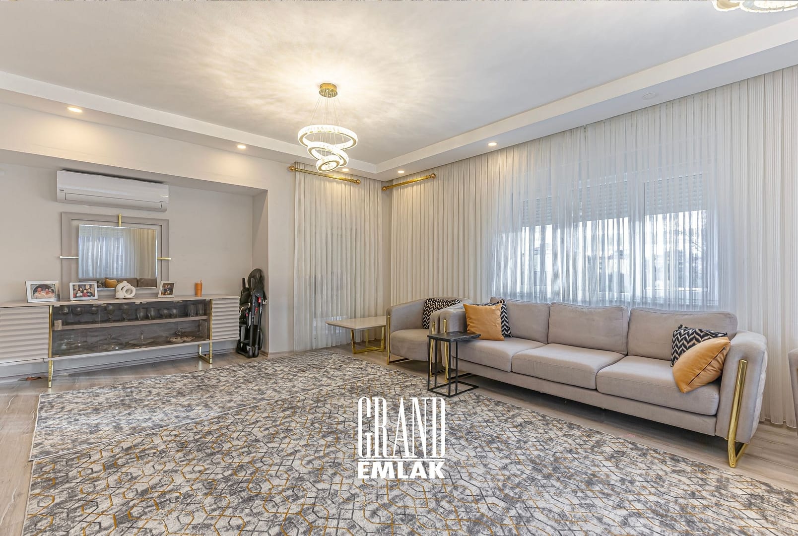 Döşemealtı Kırkgöz’de Müstakil ve Özel havuzlu Satılık 8+2 Villa (14)