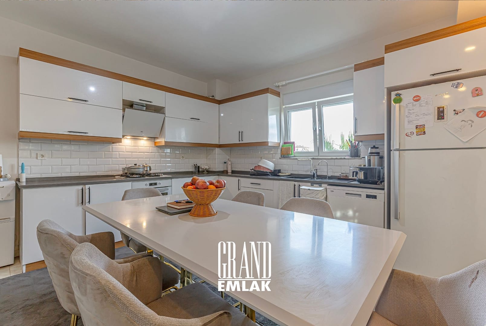 Döşemealtı Kırkgöz’de Müstakil ve Özel havuzlu Satılık 8+2 Villa (19)