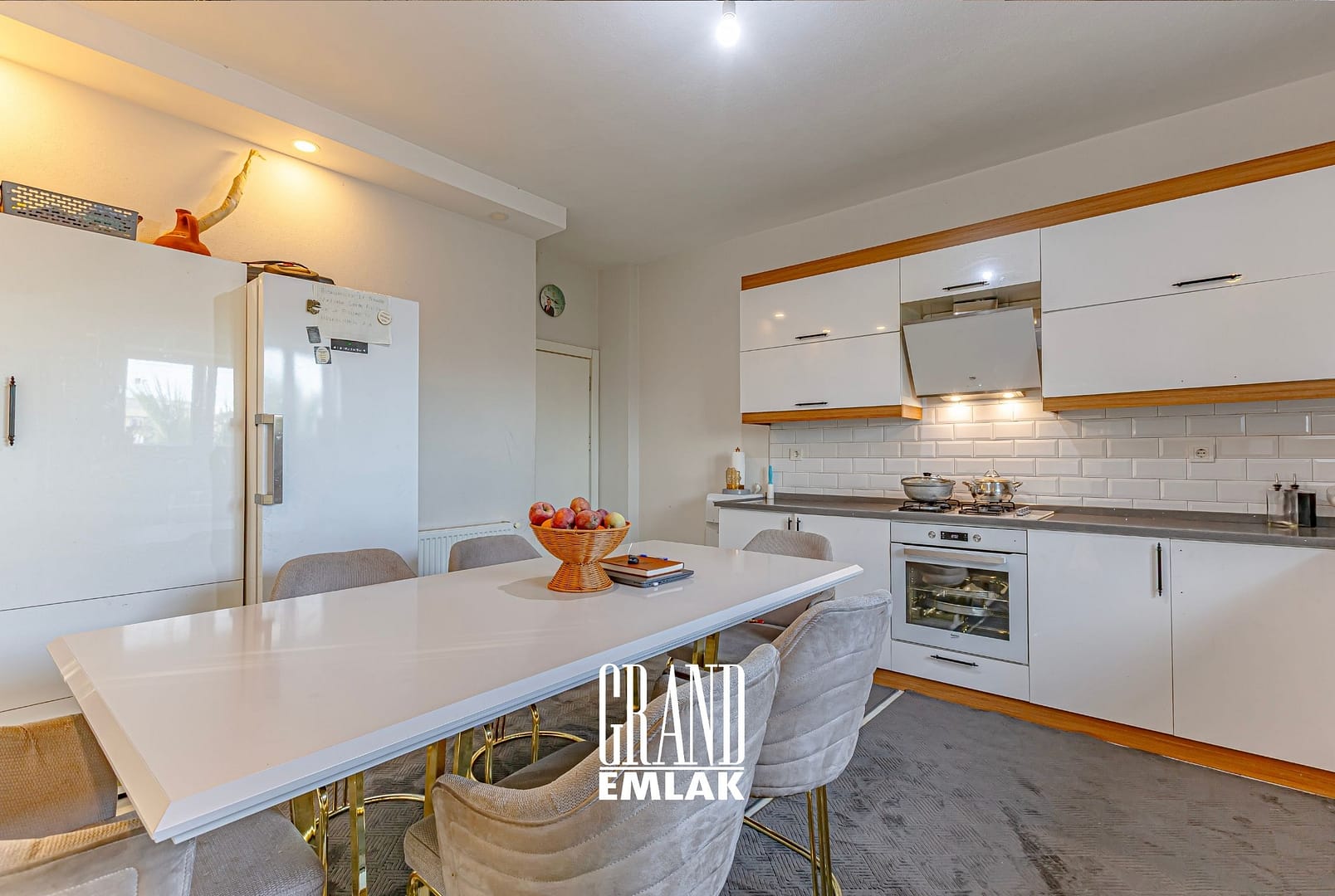 Döşemealtı Kırkgöz’de Müstakil ve Özel havuzlu Satılık 8+2 Villa (20)