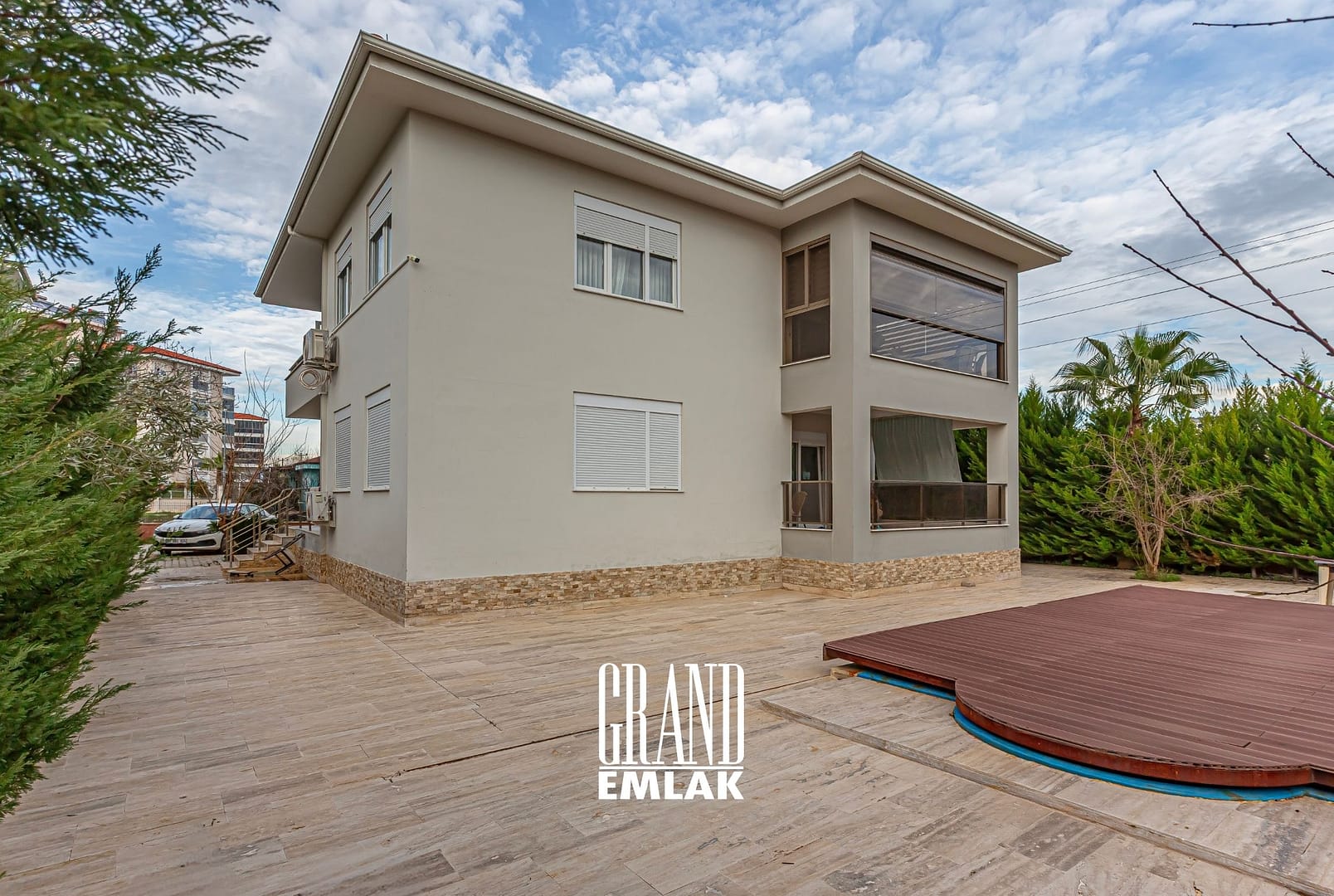 Döşemealtı Kırkgöz’de Müstakil ve Özel havuzlu Satılık 8+2 Villa (7)