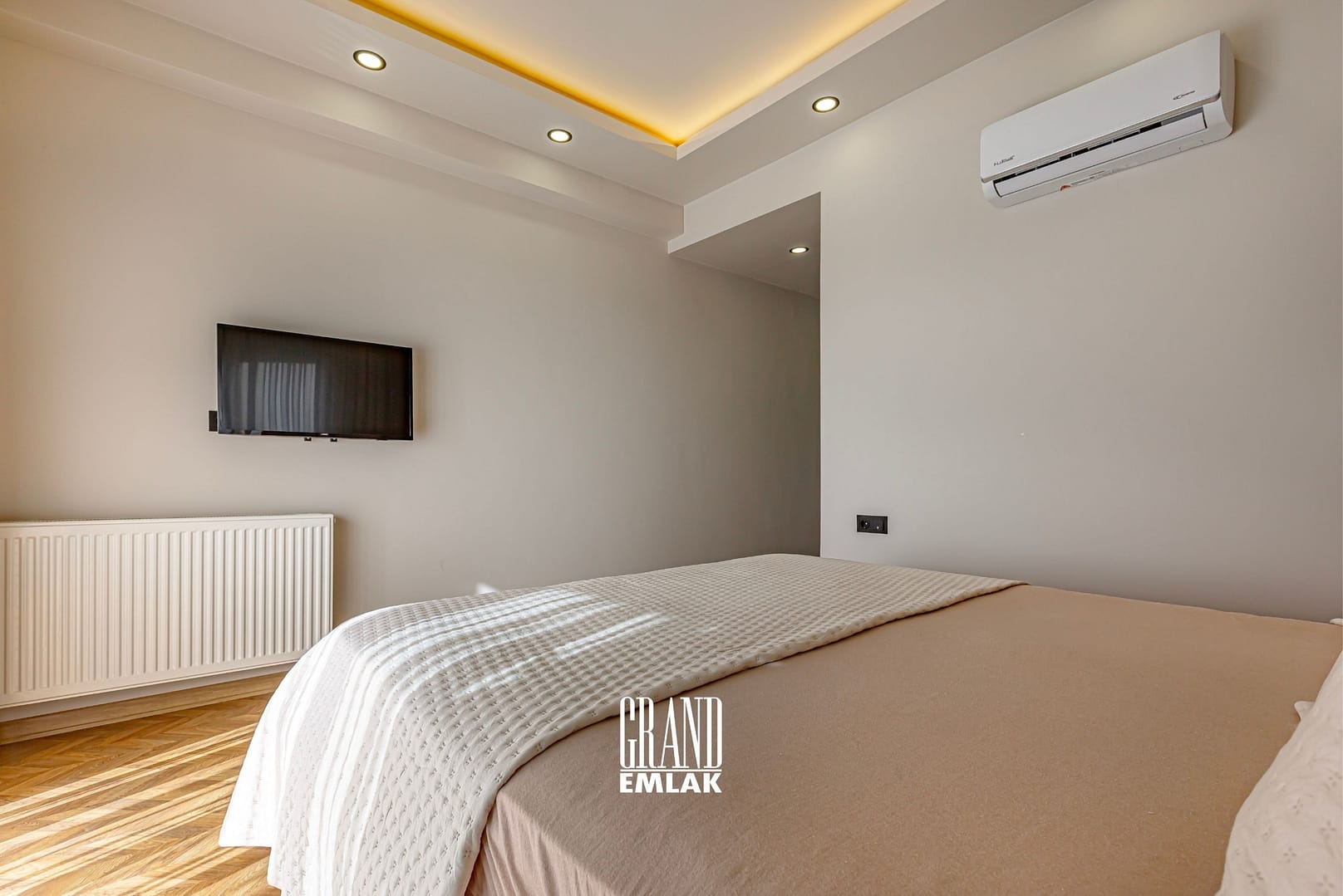 Antalya, Döşemealtı Odabaşı’nda Satılık 6+1 Havuzlu Lüks Villa (15)