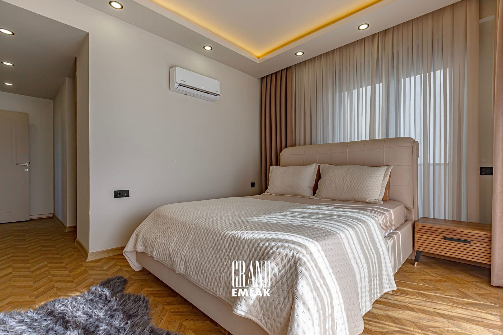 Antalya, Döşemealtı Odabaşı’nda Satılık 6+1 Havuzlu Lüks Villa (16)