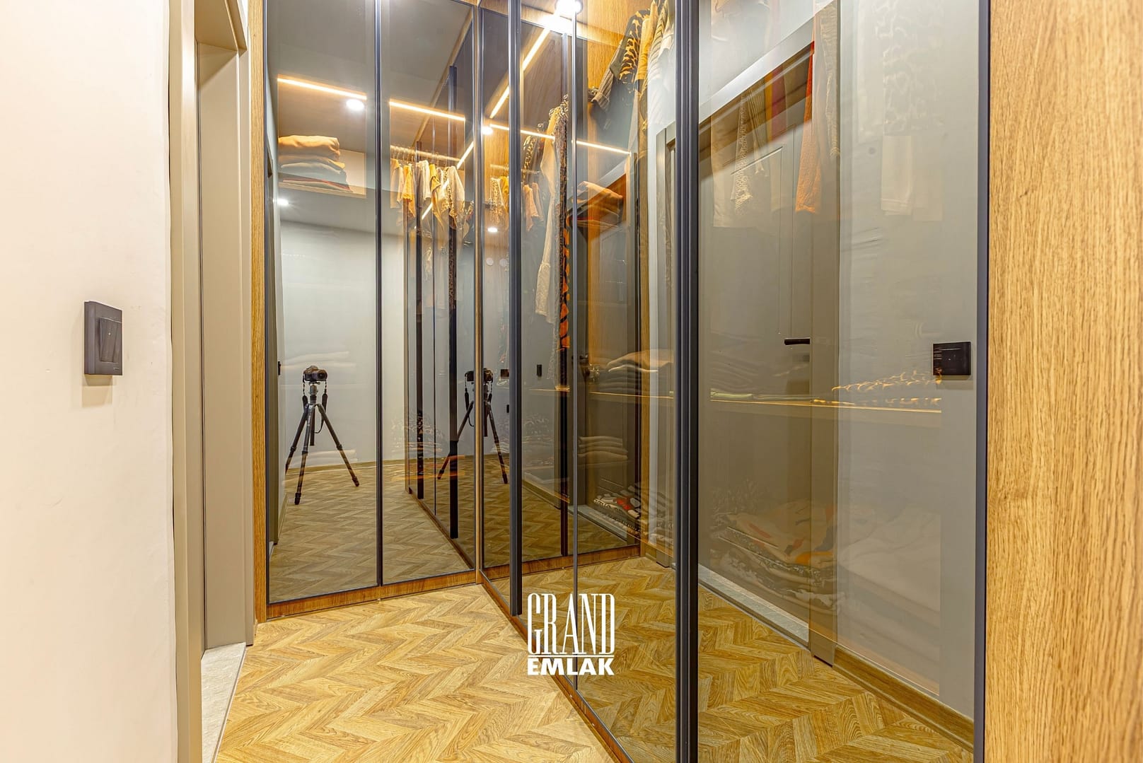 Antalya, Döşemealtı Odabaşı’nda Satılık 6+1 Havuzlu Lüks Villa (18)