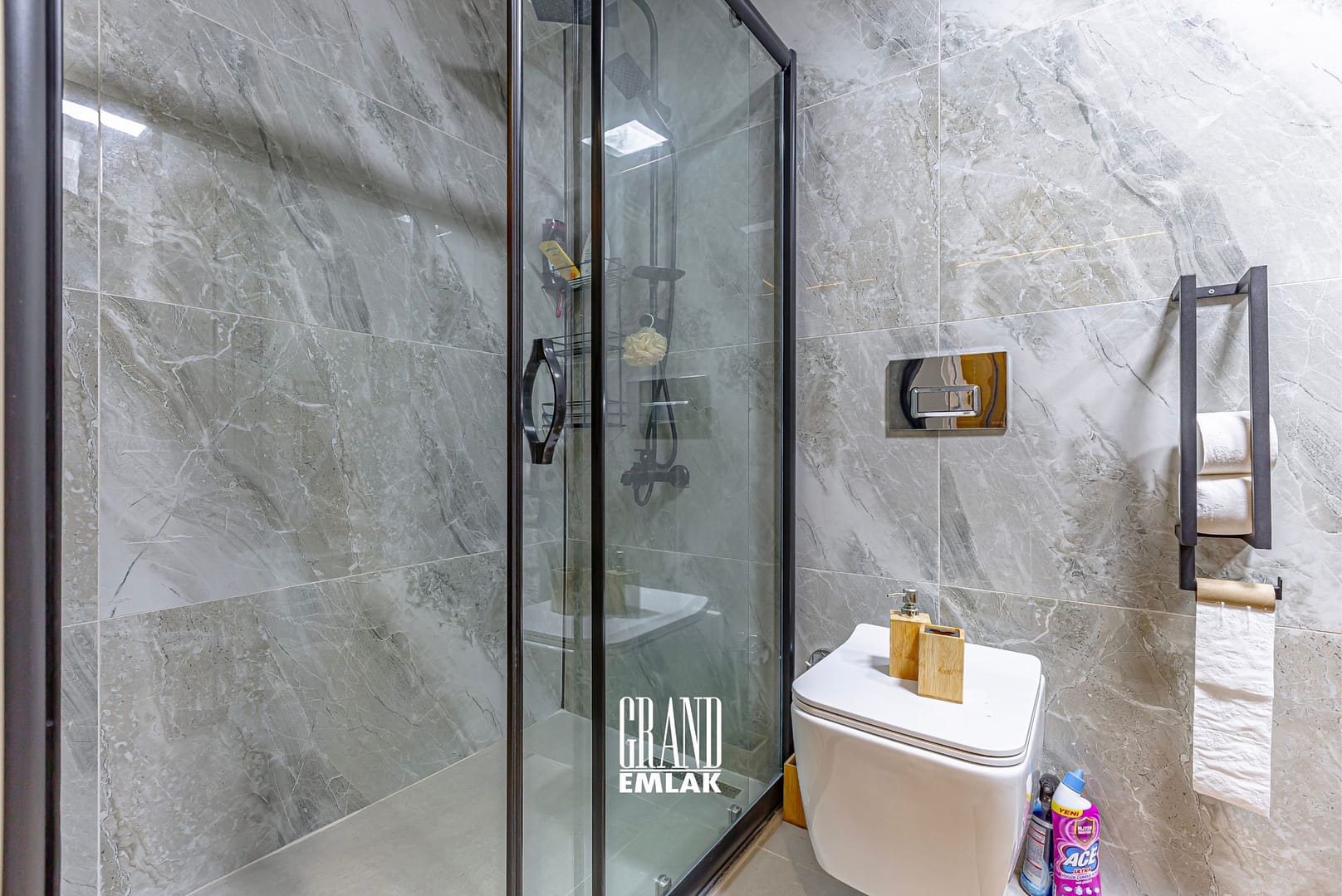 Antalya, Döşemealtı Odabaşı’nda Satılık 6+1 Havuzlu Lüks Villa (19)