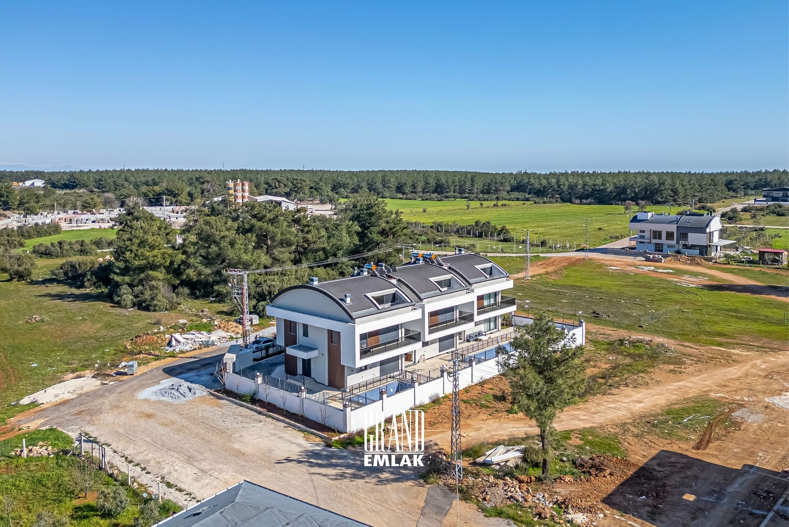 Antalya, Döşemealtı Odabaşı’nda Satılık 6+1 Havuzlu Lüks Villa (32)