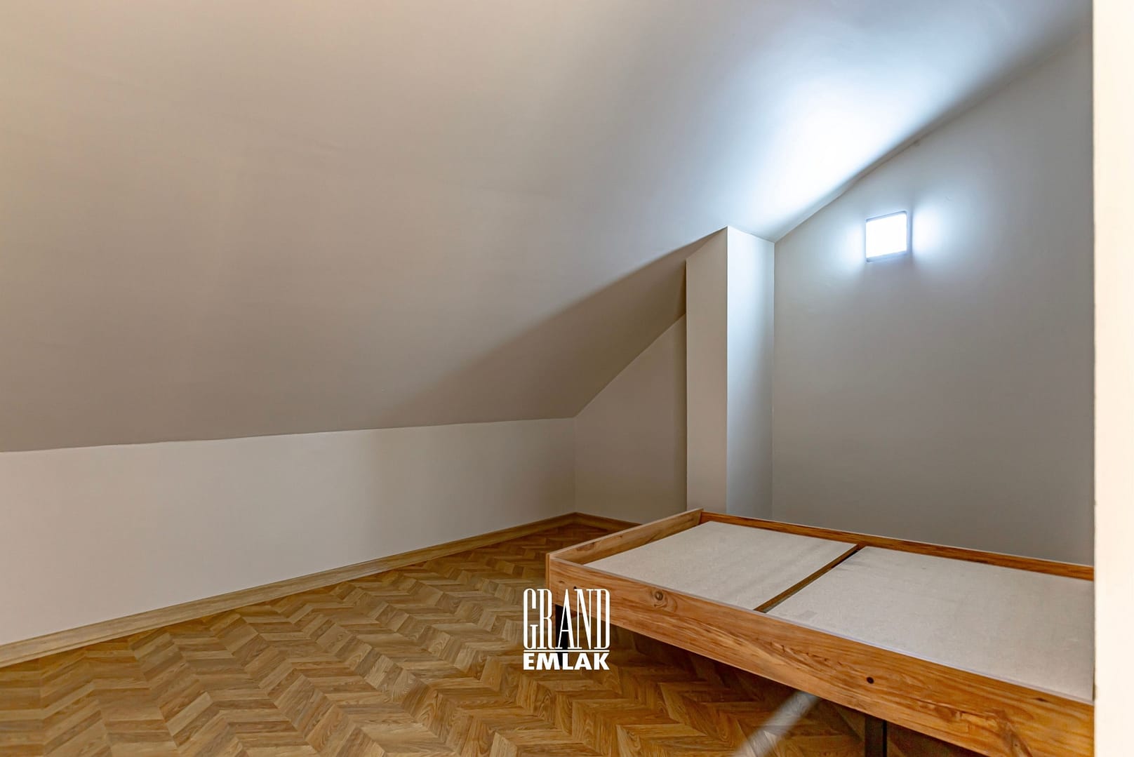 Antalya, Döşemealtı Odabaşı’nda Satılık 6+1 Havuzlu Lüks Villa (34)