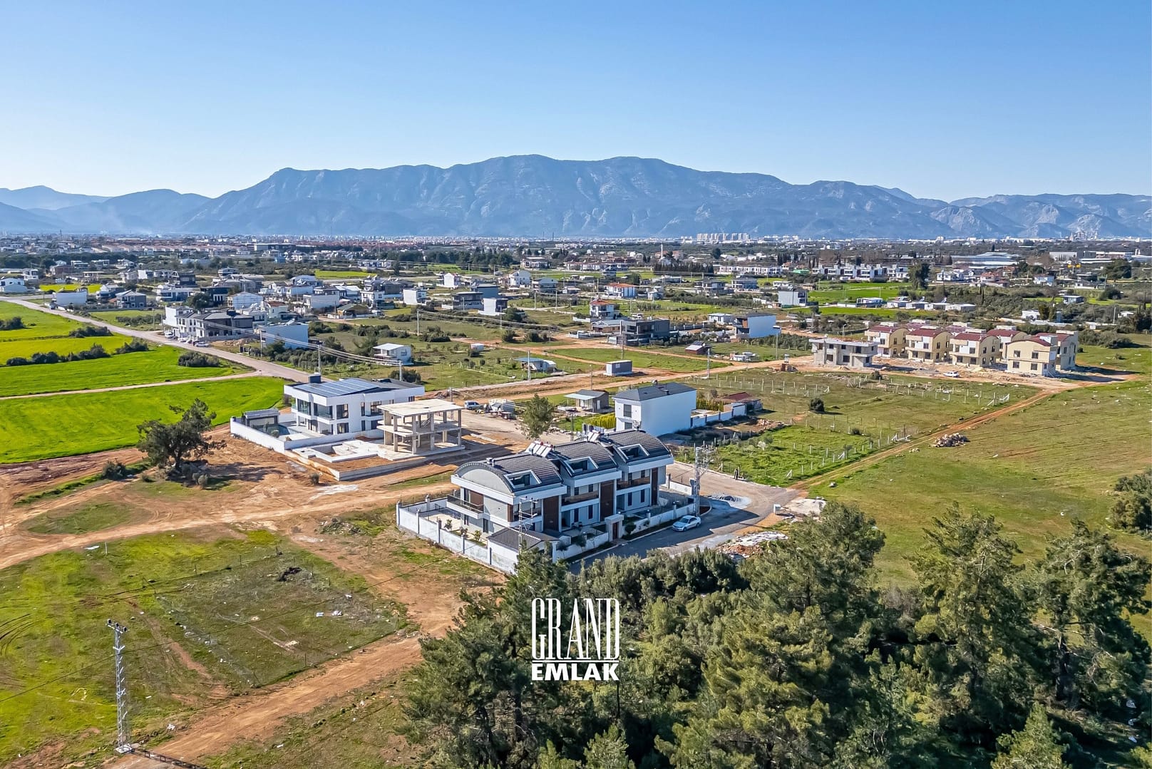 Antalya, Döşemealtı Odabaşı’nda Satılık 6+1 Havuzlu Lüks Villa (38)