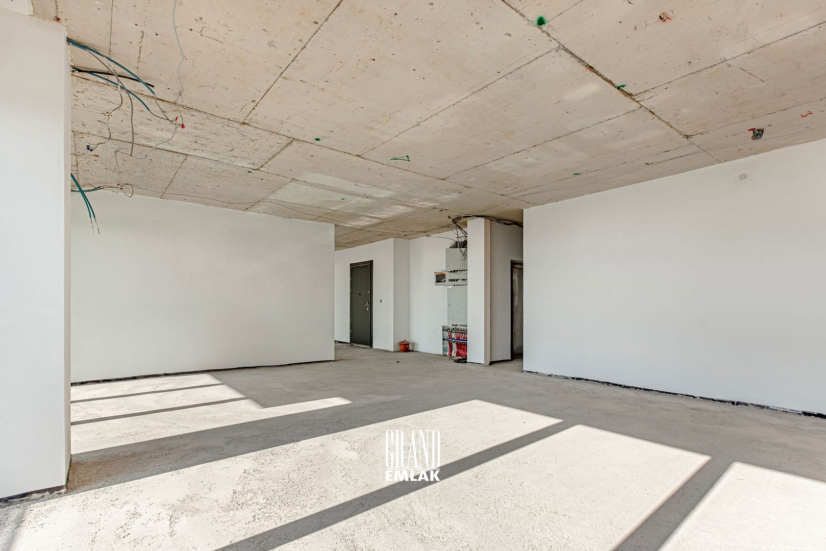 ALARA LOFT’TA DENİZ MANZARALI, KATTA TEK 5+1 SATILIK DAİRE lg (11)