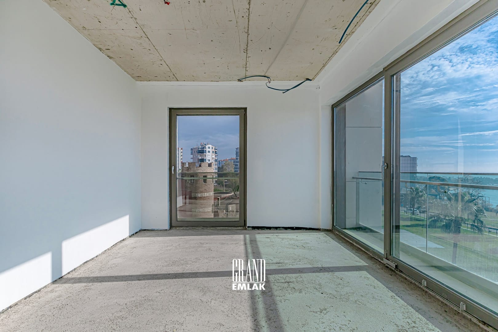 ALARA LOFT’TA DENİZ MANZARALI, KATTA TEK 5+1 SATILIK DAİRE lg (18)