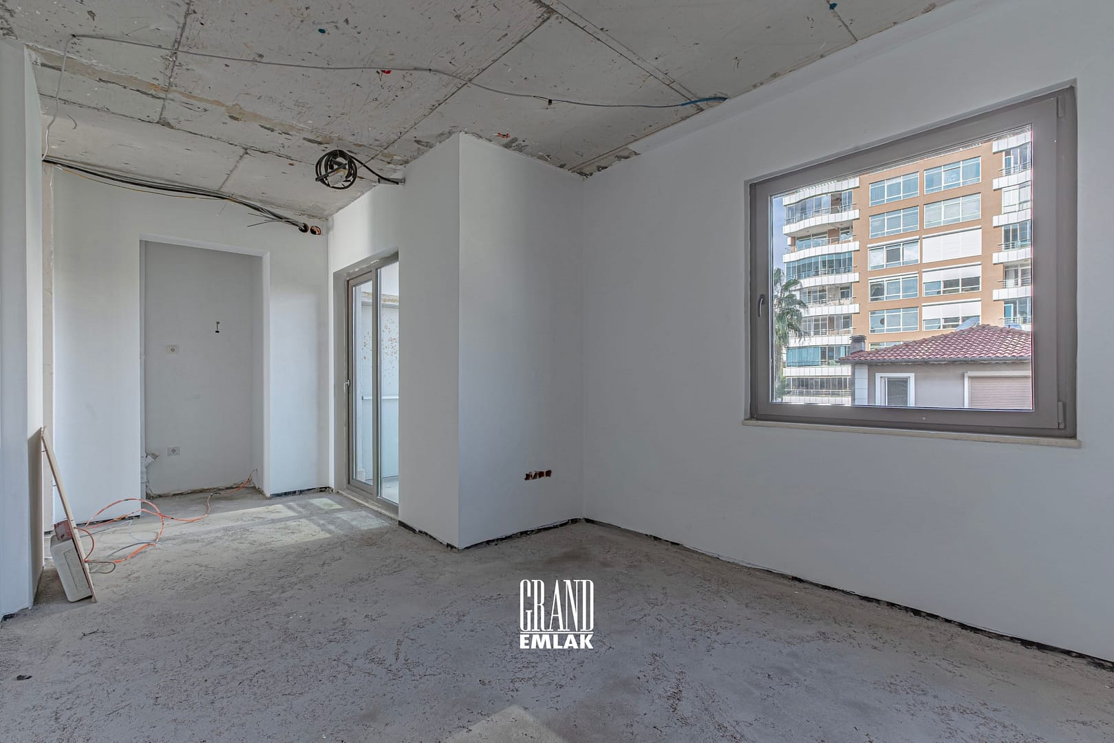ALARA LOFT’TA DENİZ MANZARALI, KATTA TEK 5+1 SATILIK DAİRE lg (19)