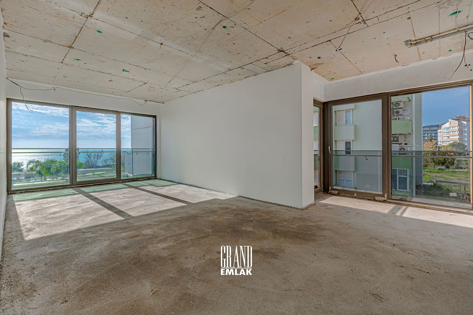 ALARA LOFT’TA DENİZ MANZARALI, KATTA TEK 5+1 SATILIK DAİRE lg (8)