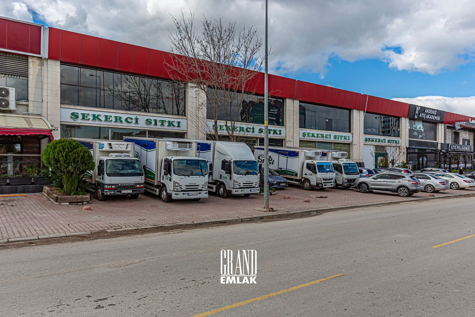 Kepez Altınova’da Metro ve İkea’ya Yakın, Ana Yola Cepheli 1.200 M2Satılık İşyeri şekerci (2)