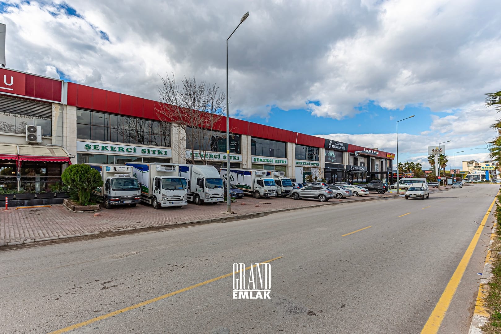 Kepez Altınova’da Metro ve İkea’ya Yakın, Ana Yola Cepheli 1.200 M2Satılık İşyeri şekerci (3)