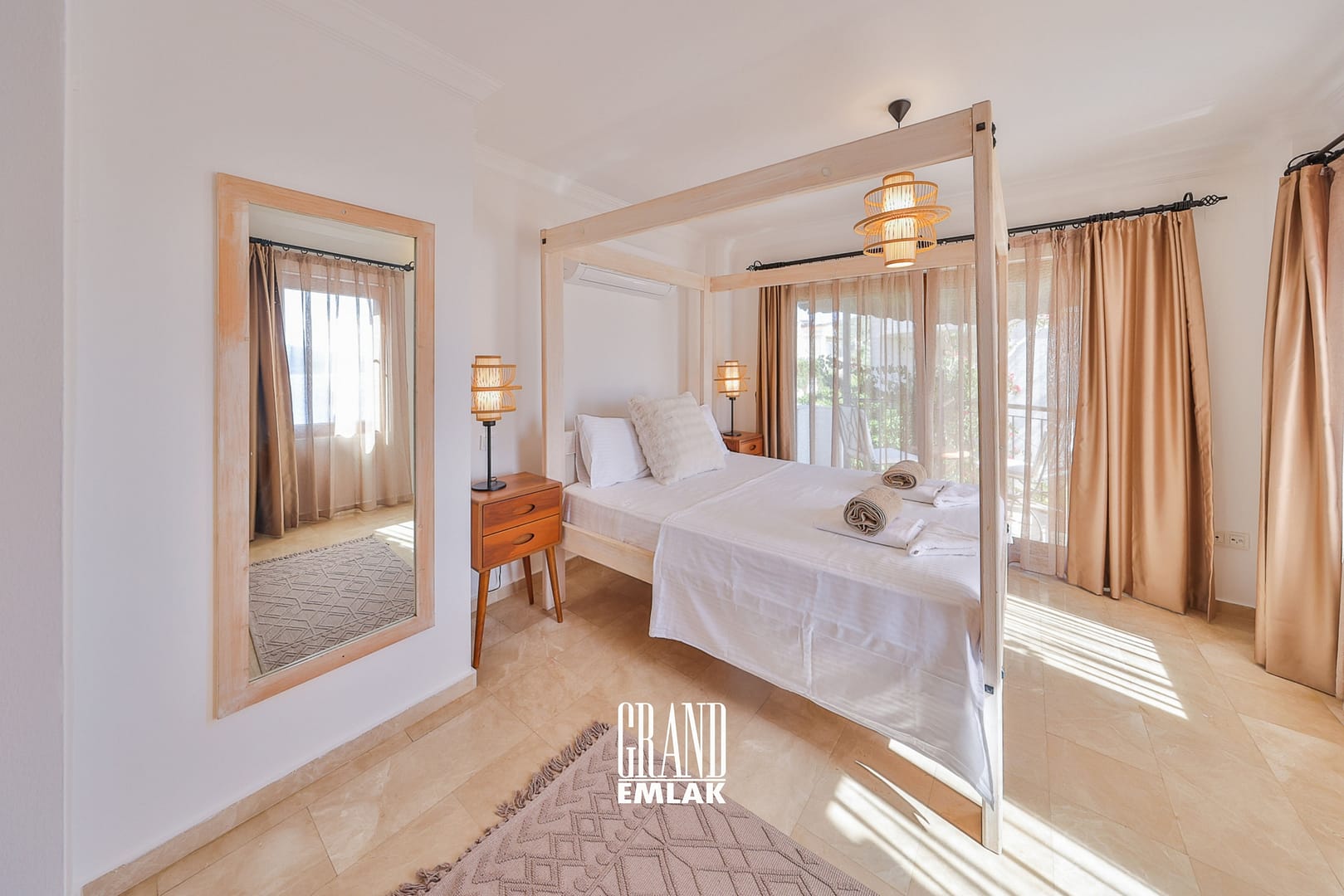 Kaş, Kalkan’da Panoramik Deniz Manzaralı Satılık Ultra Lüks 5+1 Villa (17)