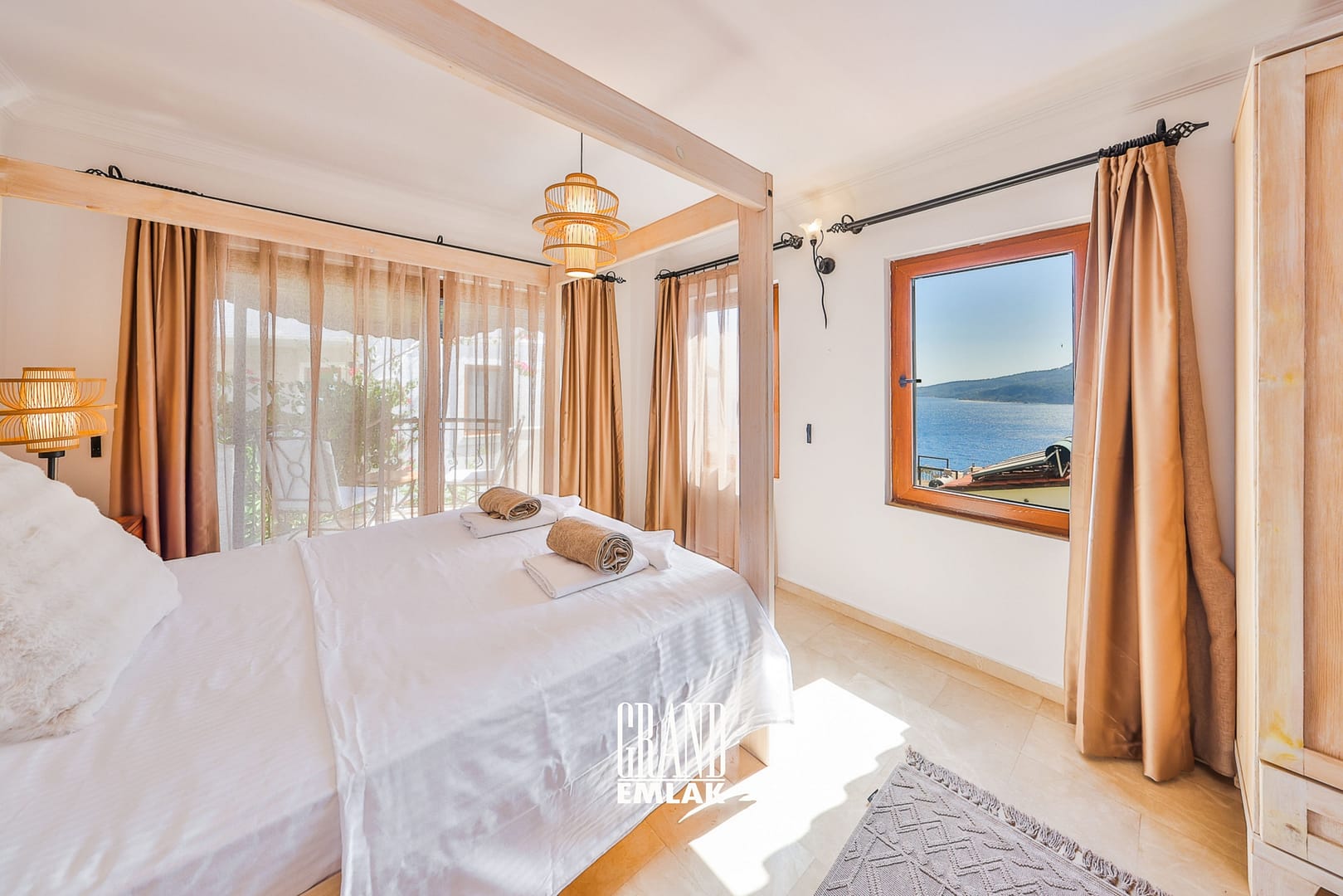 Kaş, Kalkan’da Panoramik Deniz Manzaralı Satılık Ultra Lüks 5+1 Villa (18)