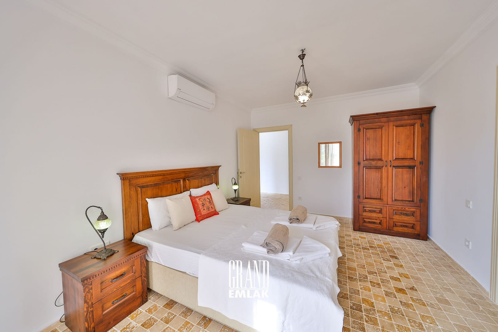 Kaş, Kalkan’da Panoramik Deniz Manzaralı Satılık Ultra Lüks 5+1 Villa (21)