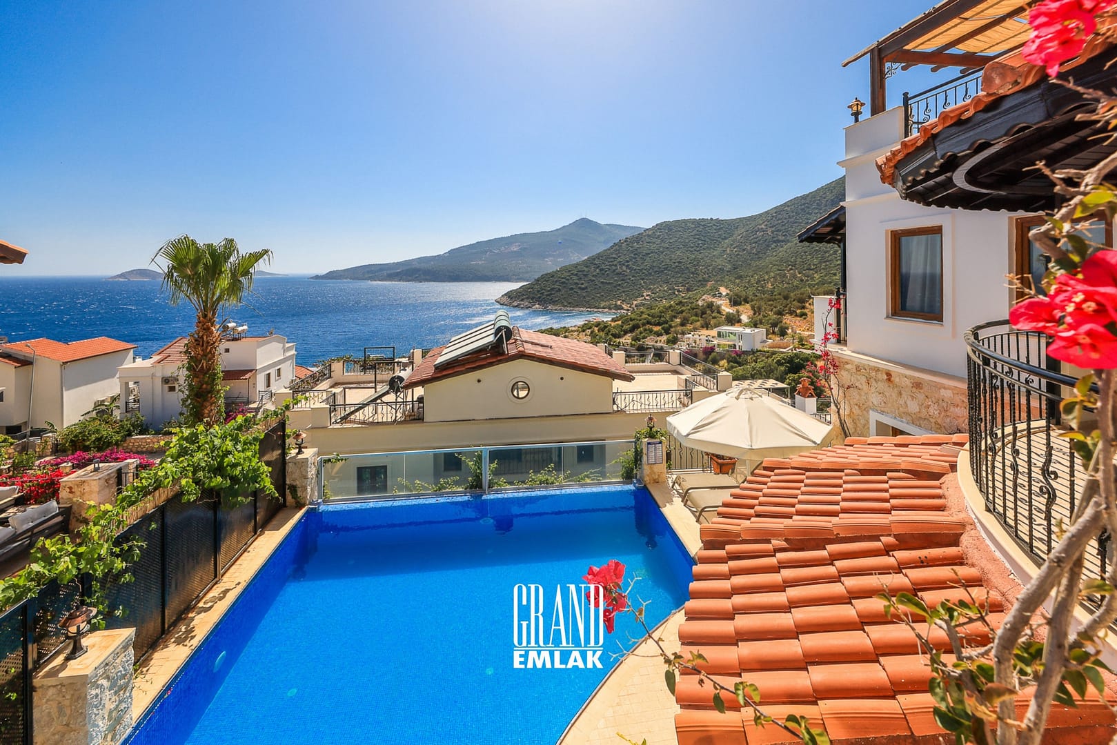 Kaş, Kalkan’da Panoramik Deniz Manzaralı Satılık Ultra Lüks 5+1 Villa (32)