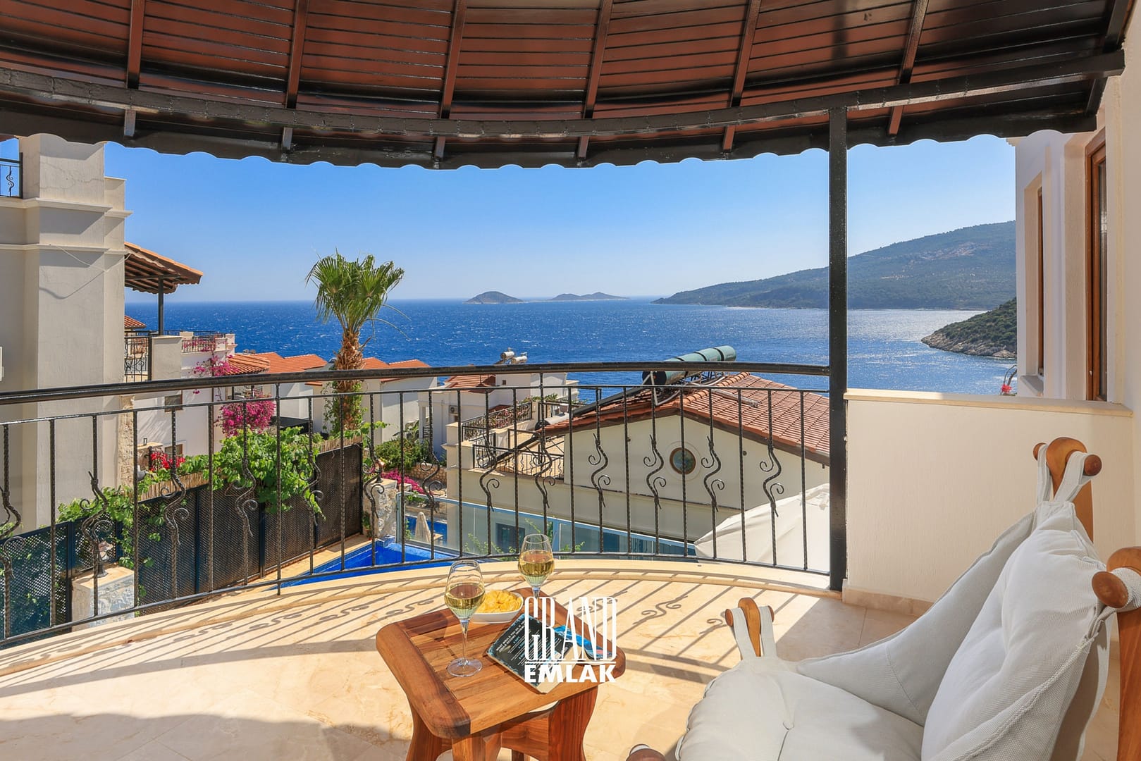 Kaş, Kalkan’da Panoramik Deniz Manzaralı Satılık Ultra Lüks 5+1 Villa (33)