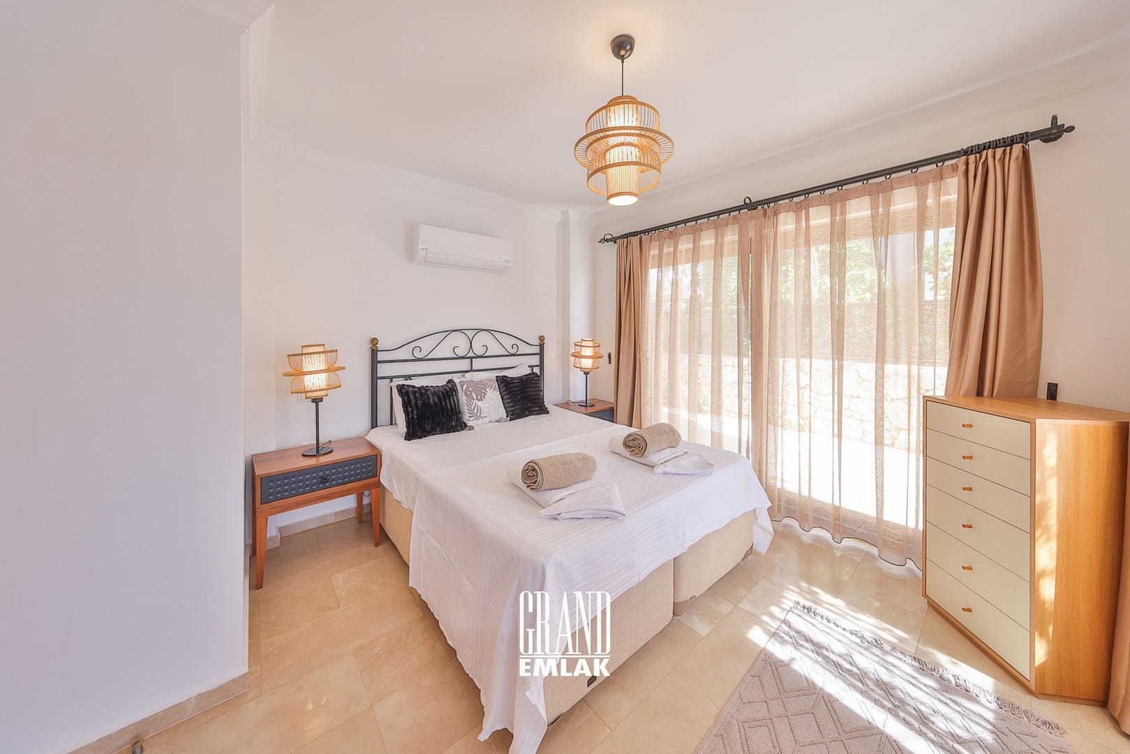 Kaş, Kalkan’da Panoramik Deniz Manzaralı Satılık Ultra Lüks 5+1 Villa (55)