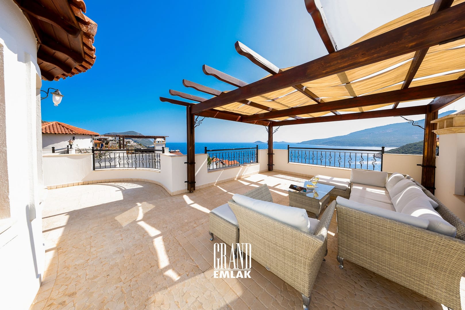 Kaş, Kalkan’da Panoramik Deniz Manzaralı Satılık Ultra Lüks 5+1 Villa (59)