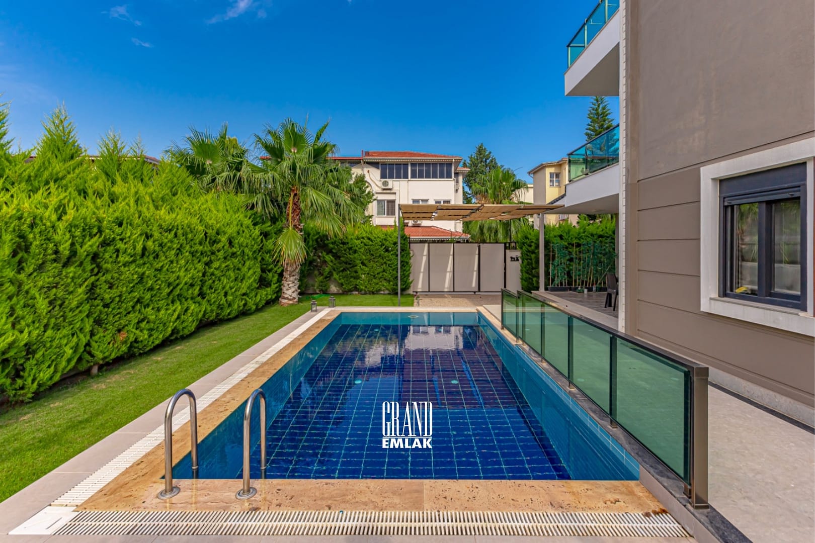 Antalya Kadriye’de Özel Havuzlu 3+1 Satılık Villa (4)