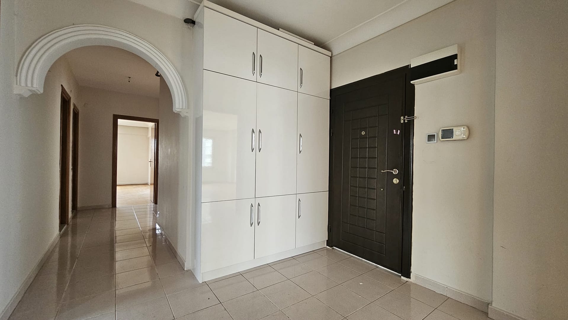 2b2ec663-e24e-421a-a257-288653aebe8f