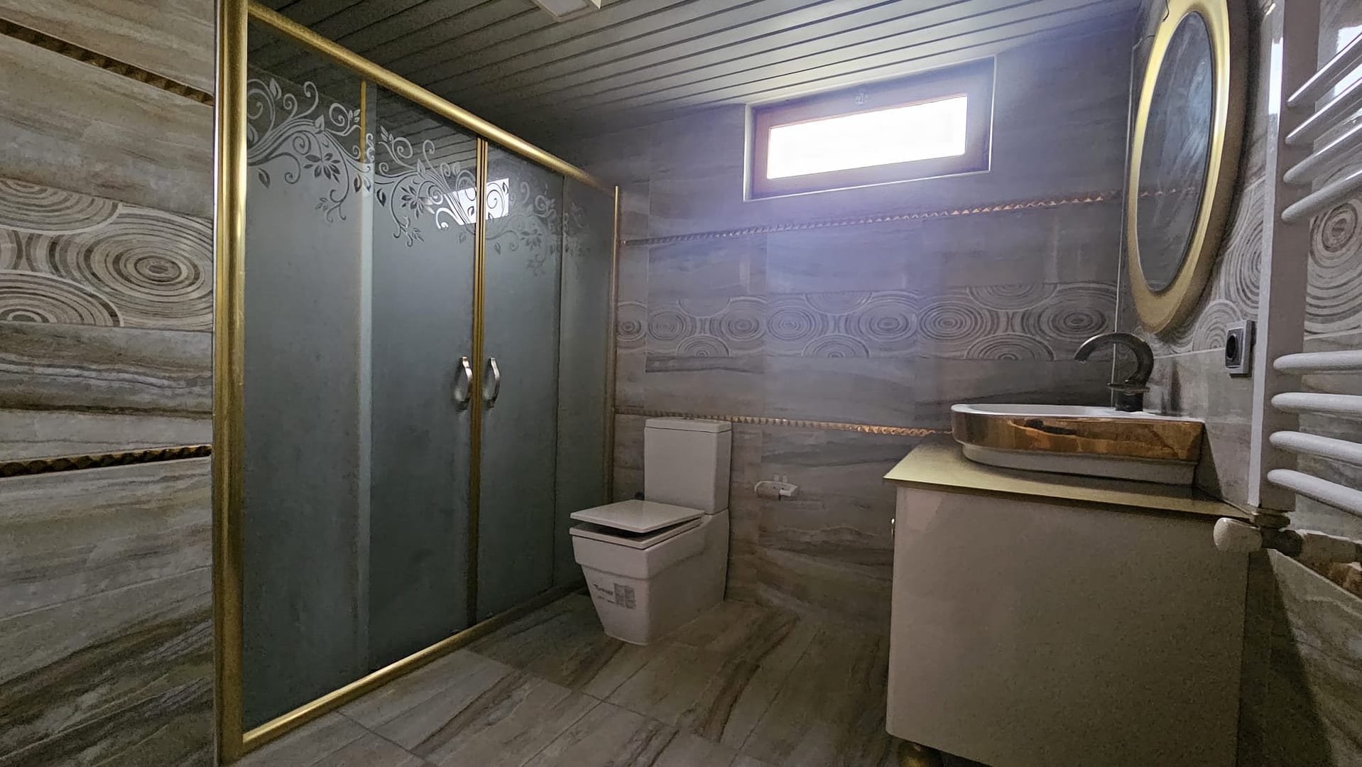 77d458f2-fb0e-4a56-803b-63ba075dd85f