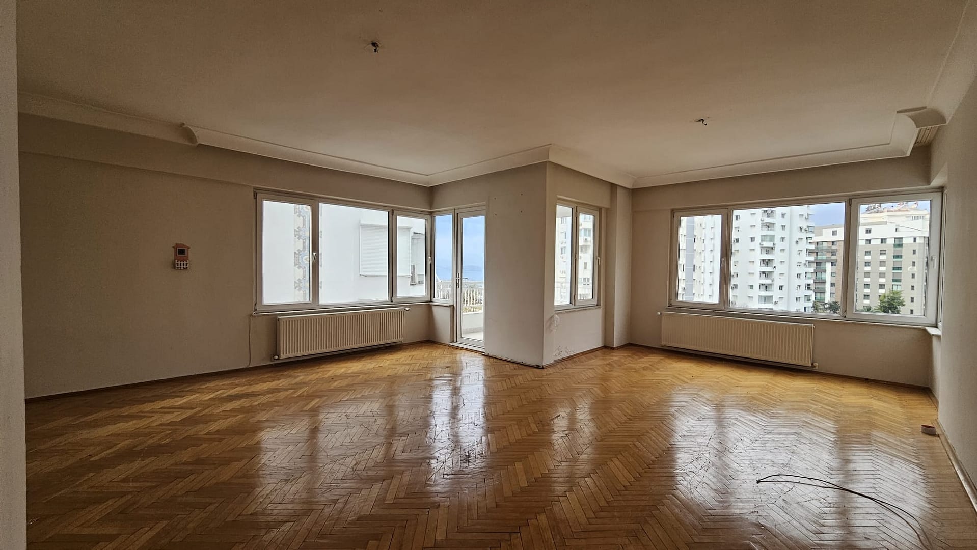 7aaf4365-d966-4993-967c-46c26ff236fd