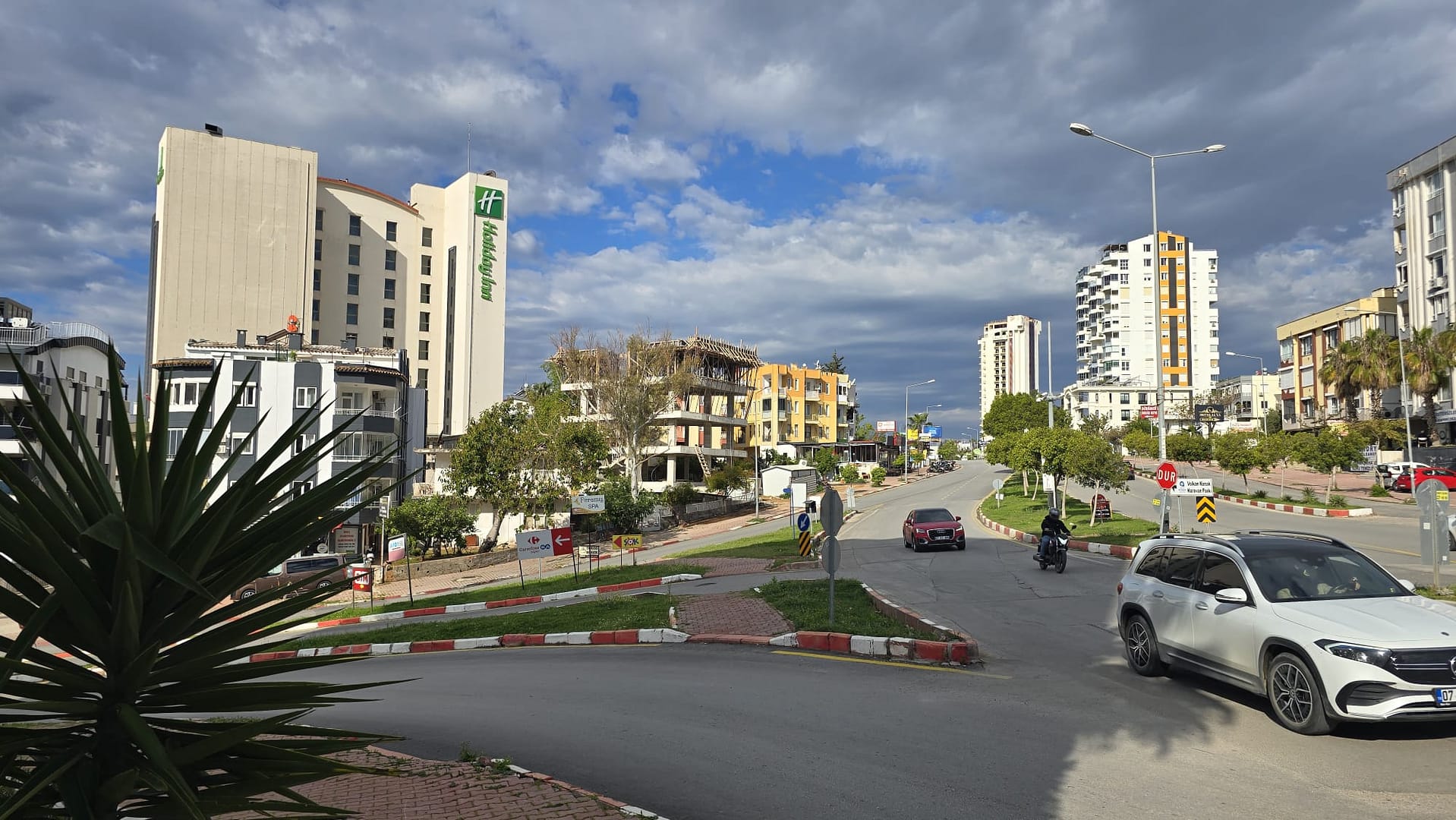 WhatsApp Image 2026-04-16 at 15.15.25