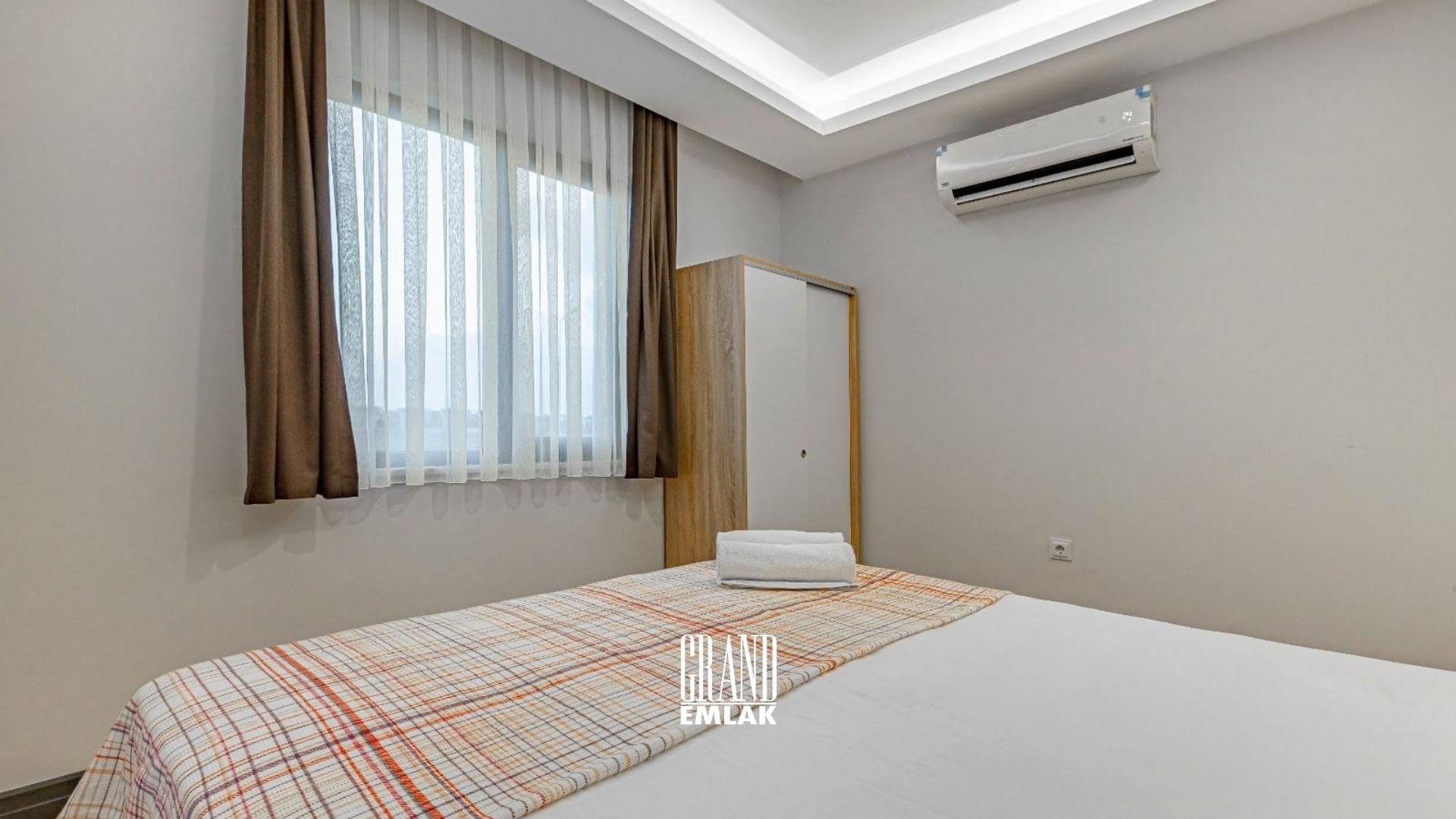 Antalya Kadriye’de, Müstakil Havuzlu Eşyalı 5+1 Satılık Villa (15)