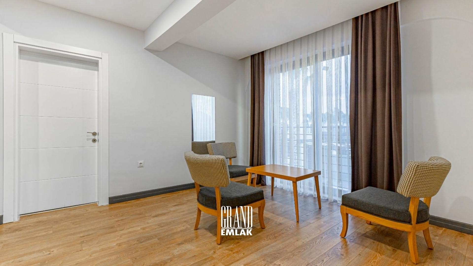 Antalya Kadriye’de, Müstakil Havuzlu Eşyalı 5+1 Satılık Villa (45)