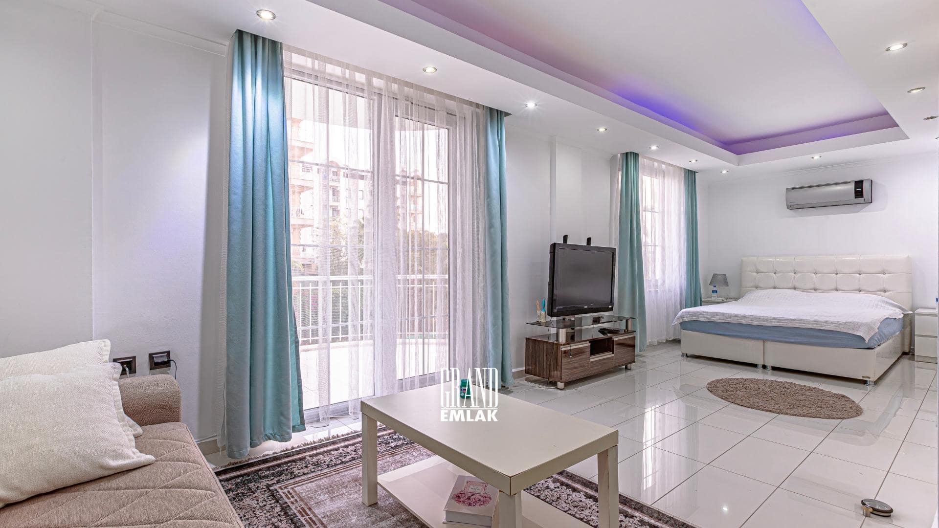 Antalya Kadriye’de, Müstakil Havuzlu ve Eşyalı 3+1 Satılık Villa (12)