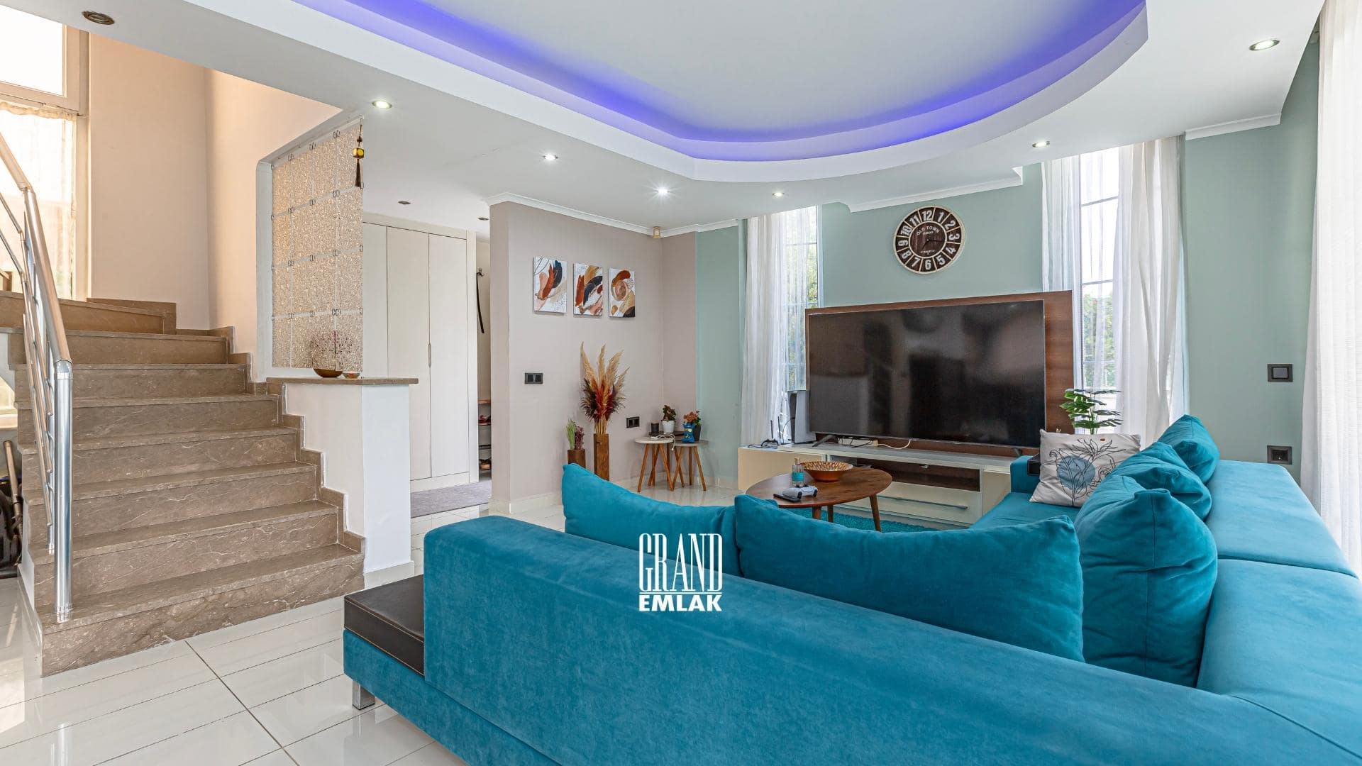 Antalya Kadriye’de, Müstakil Havuzlu ve Eşyalı 3+1 Satılık Villa (28)