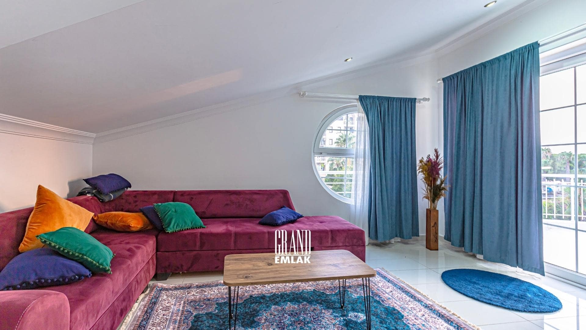 Antalya Kadriye’de, Müstakil Havuzlu ve Eşyalı 3+1 Satılık Villa (6)